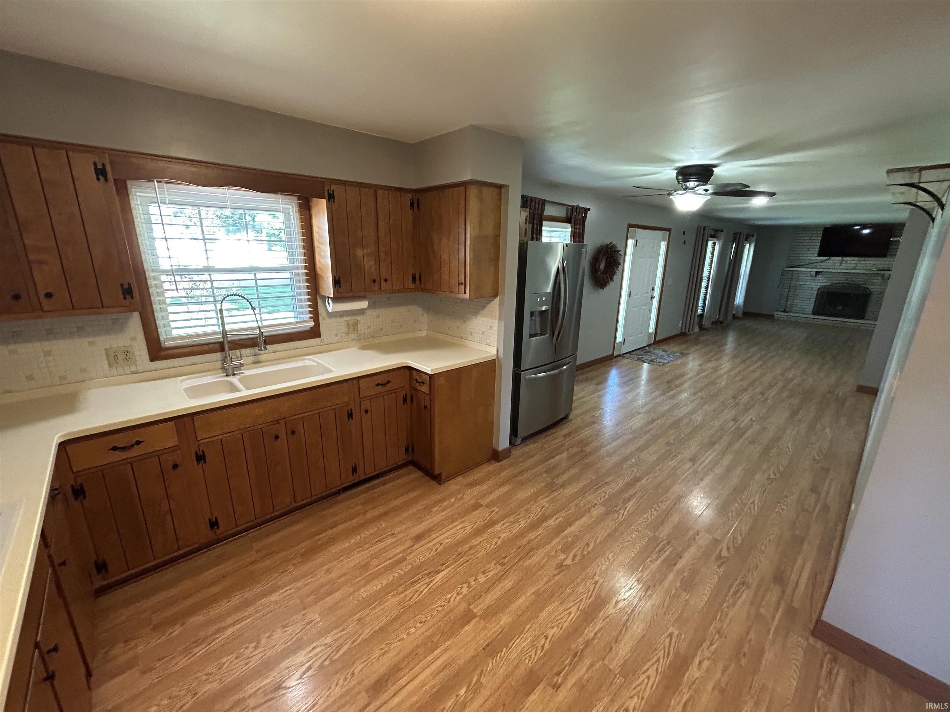 1207 N White River Avenue