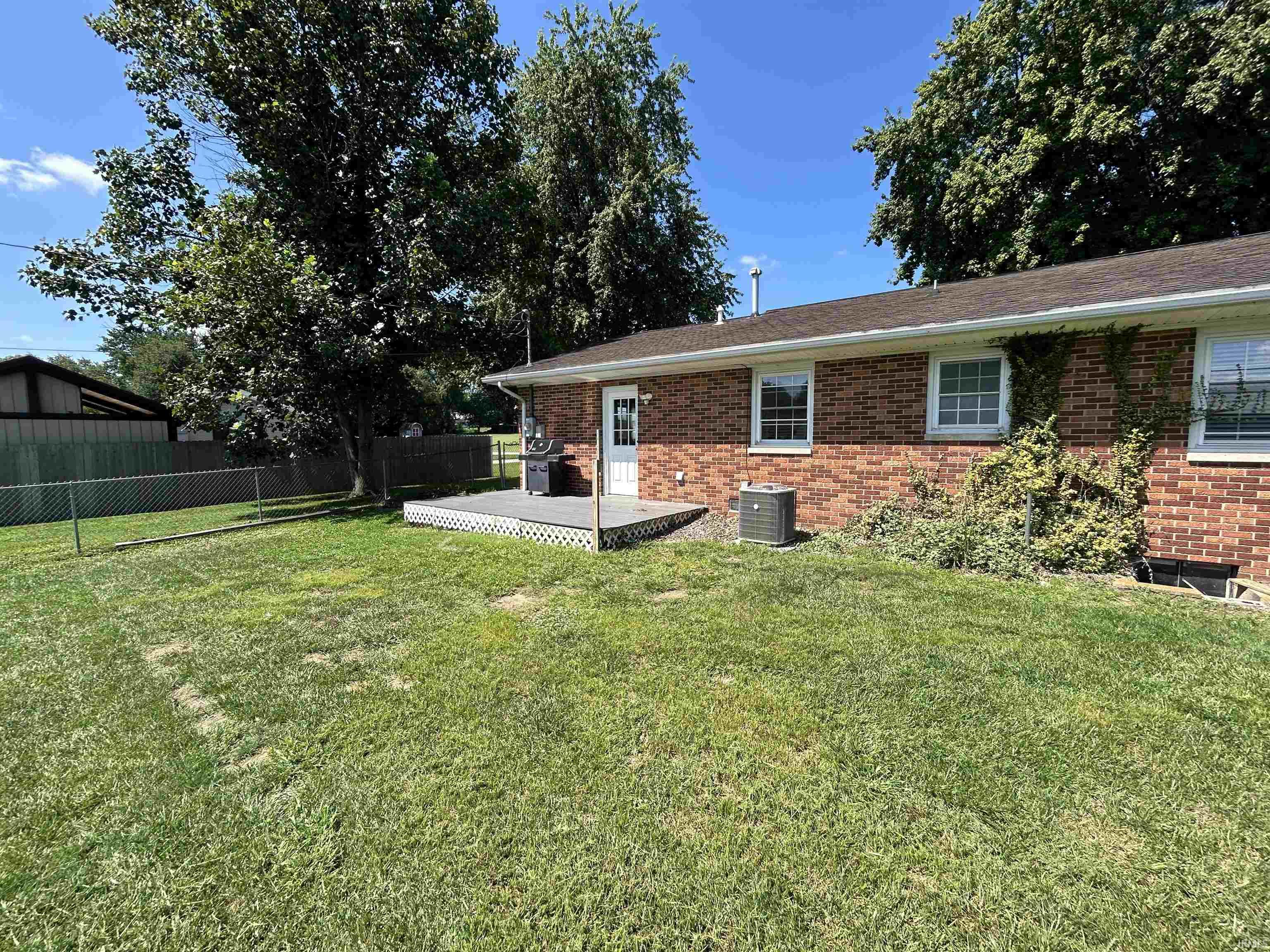 1207 N White River Avenue
