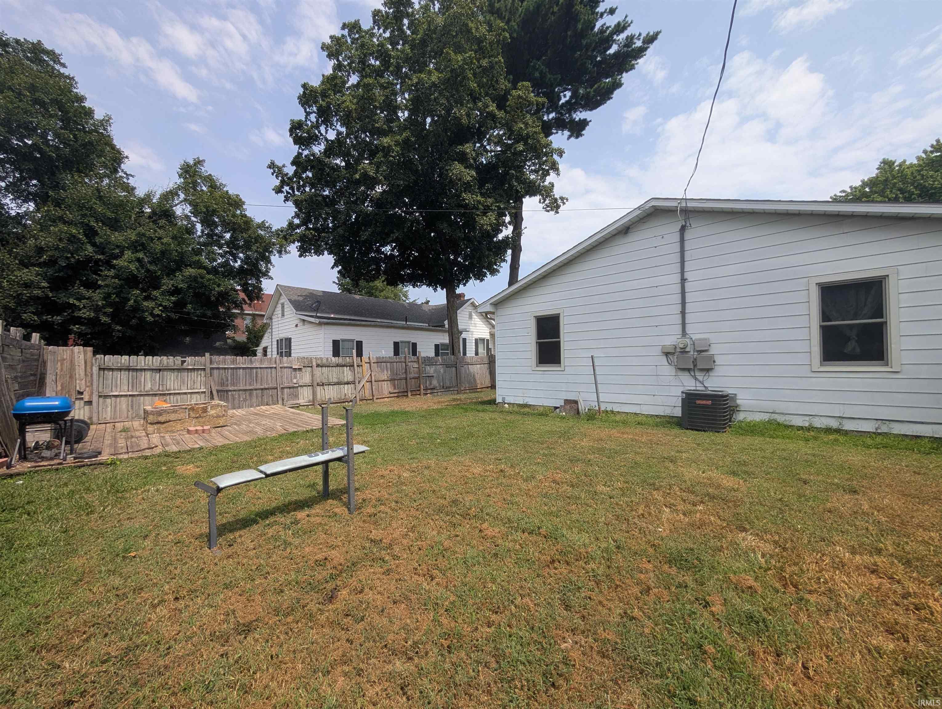 825 Seminary Street