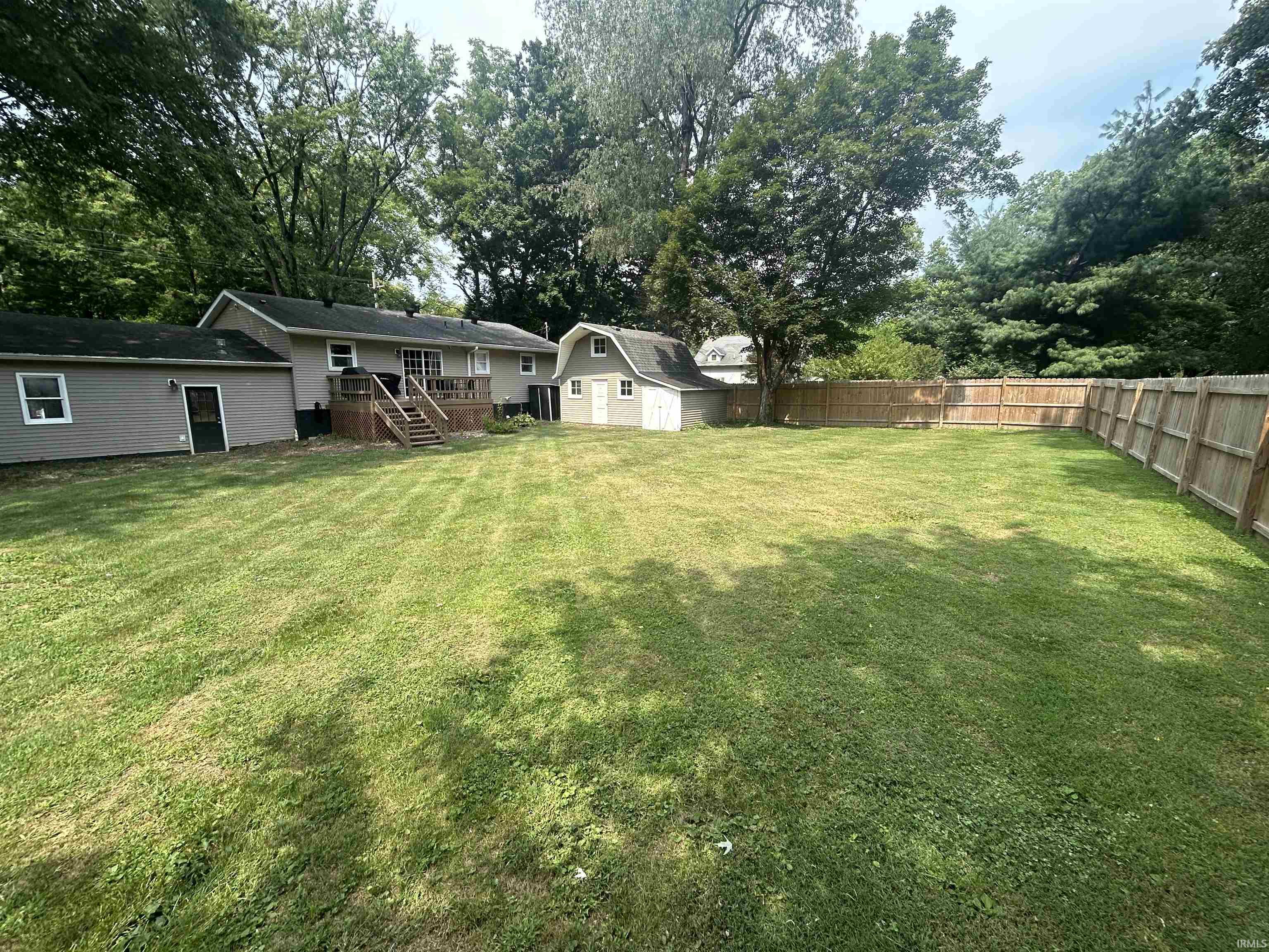 906 N Hillcrest Road