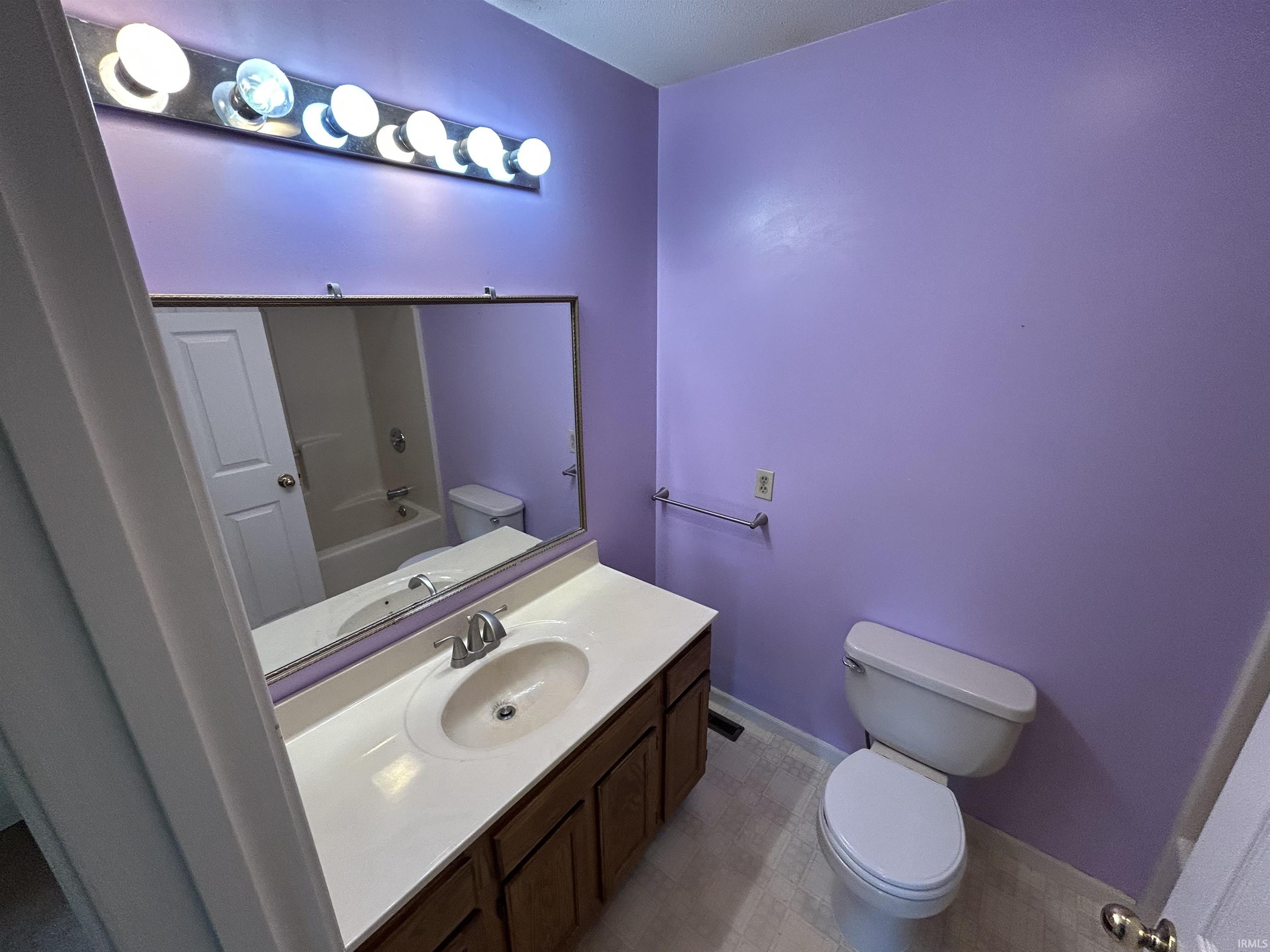 2779 E Beechwood Lane