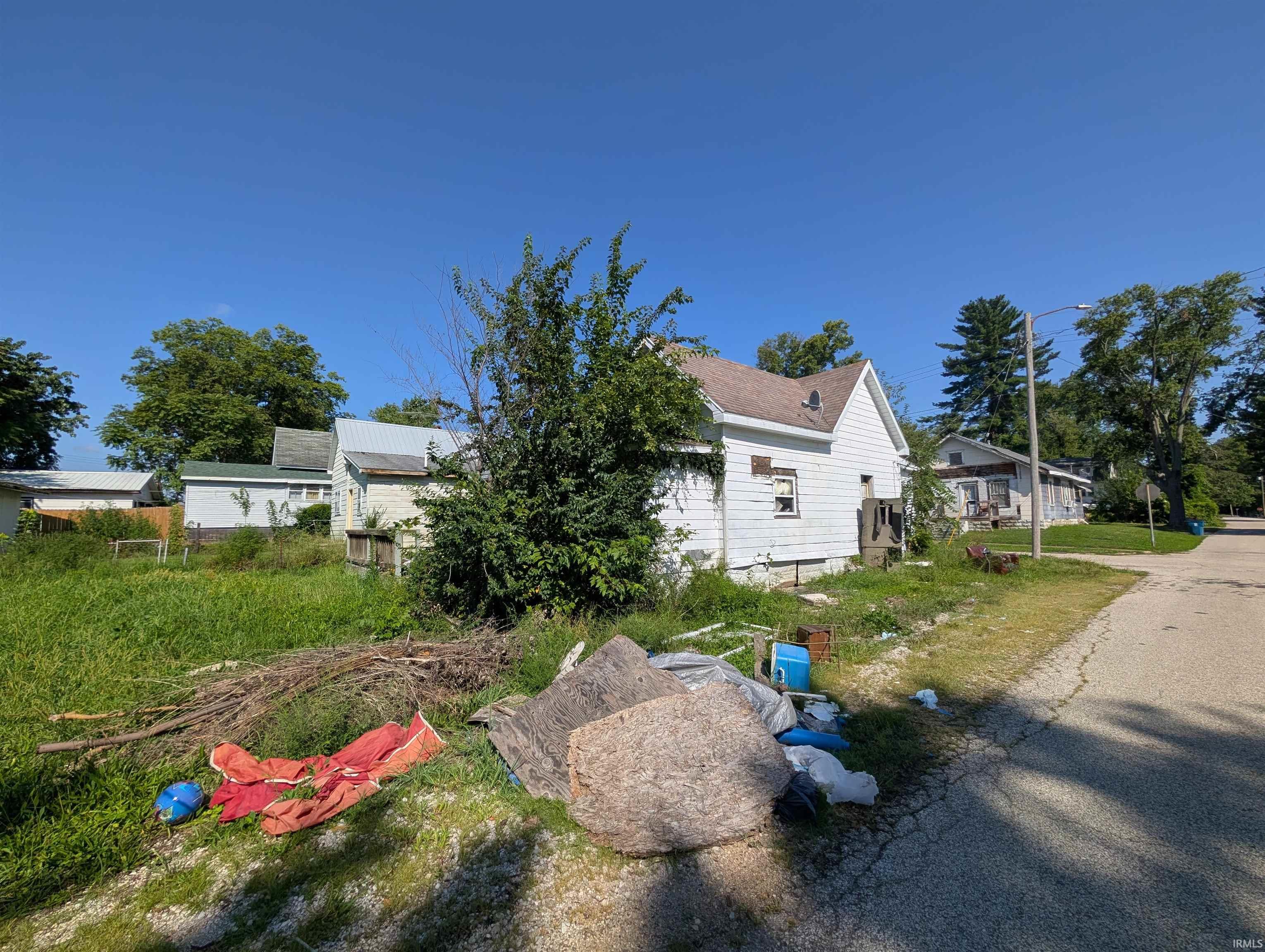 602 dubois Street