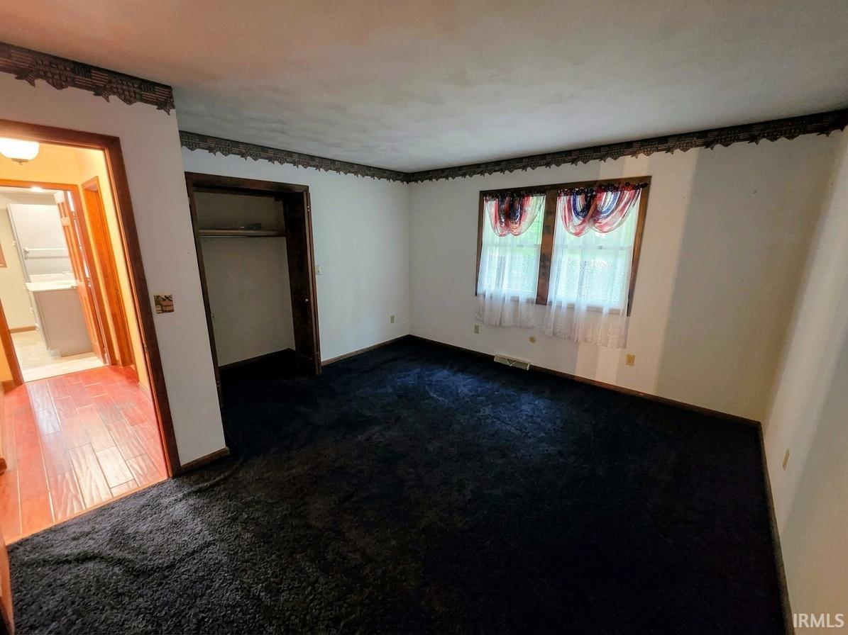 3311 E Warren Circle
