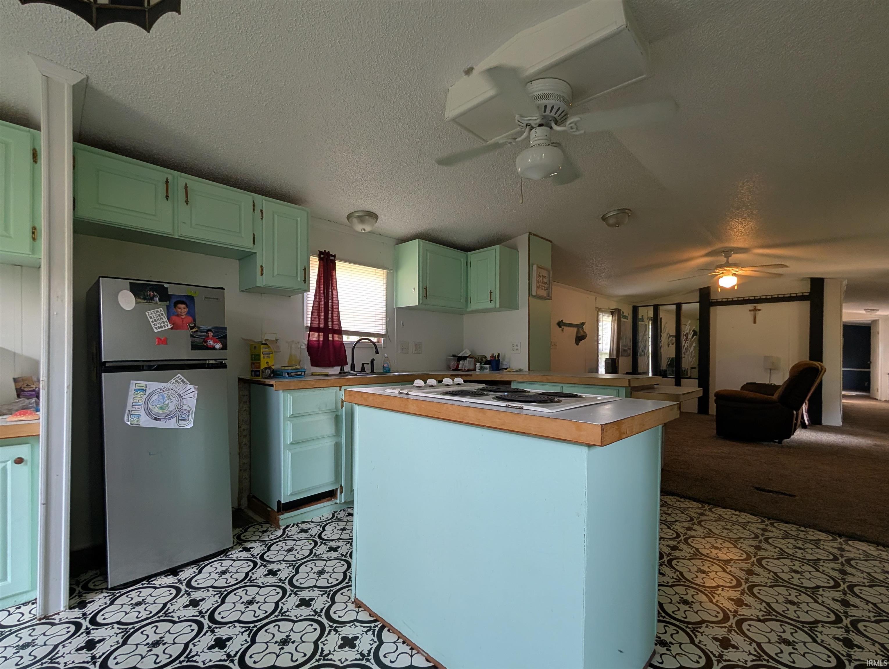 407 W 7th Street