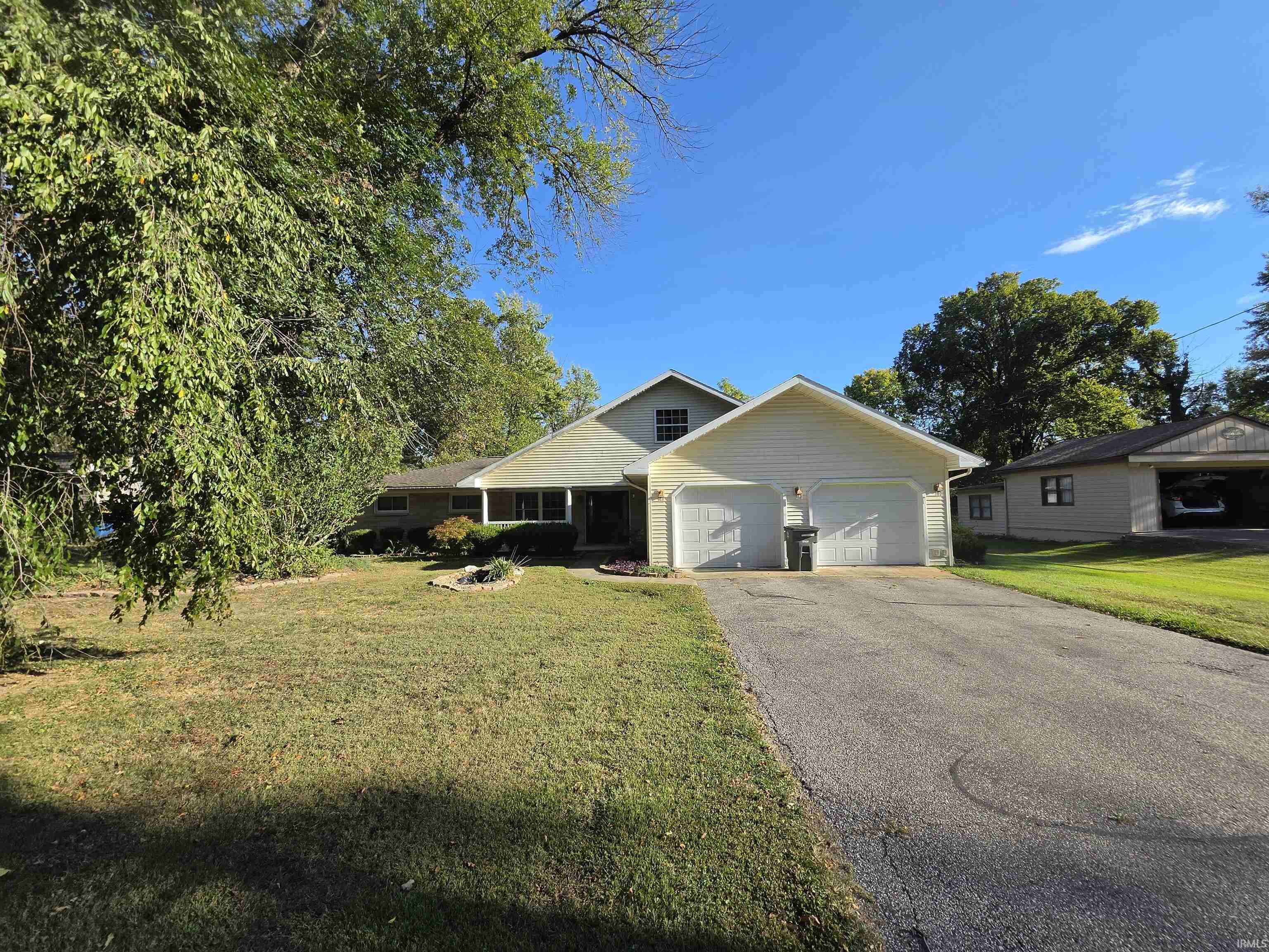 2017 Jackson Drive Vincennes In Us 47591 Irm202642427