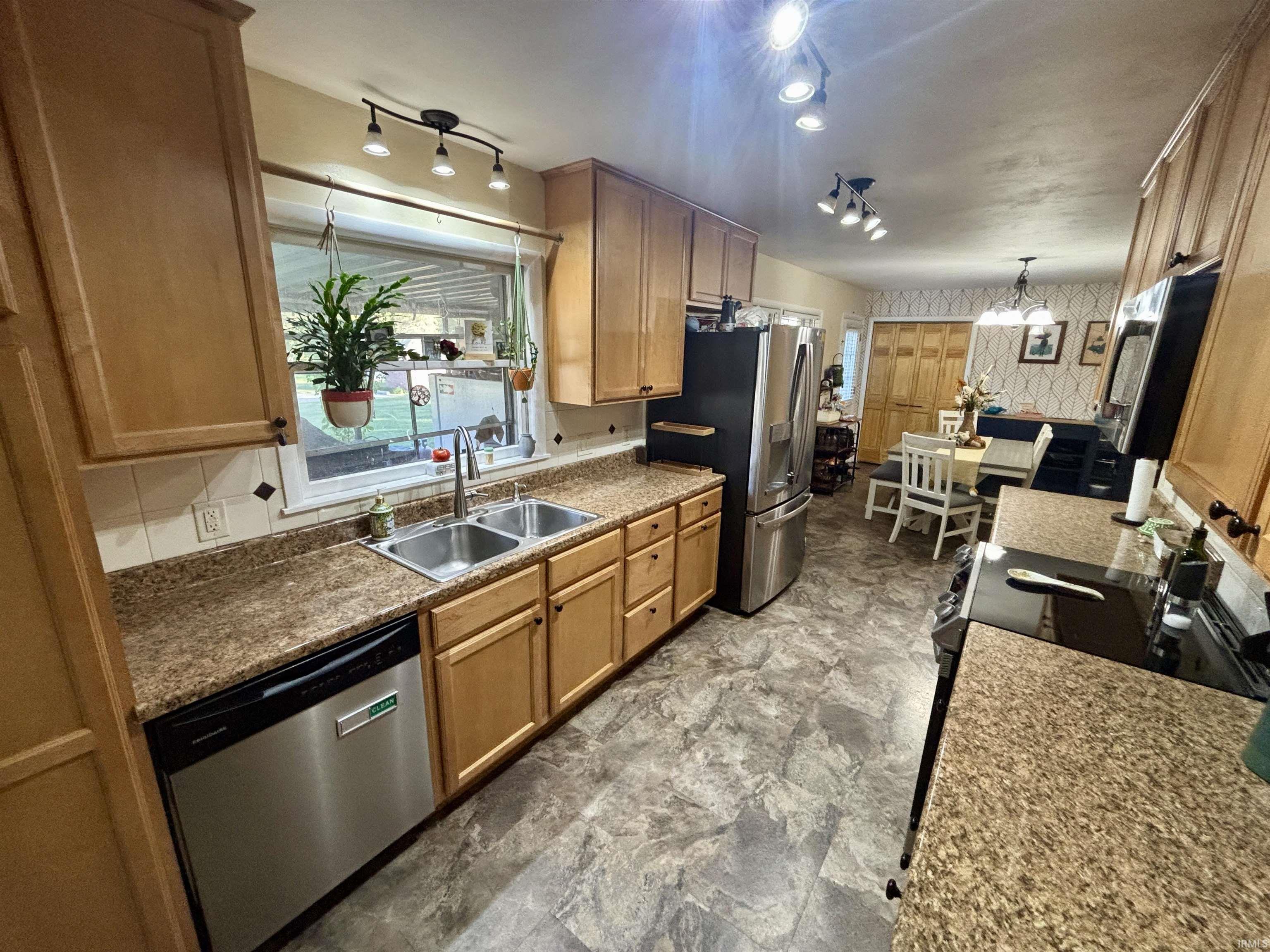 3021 Manor Drive