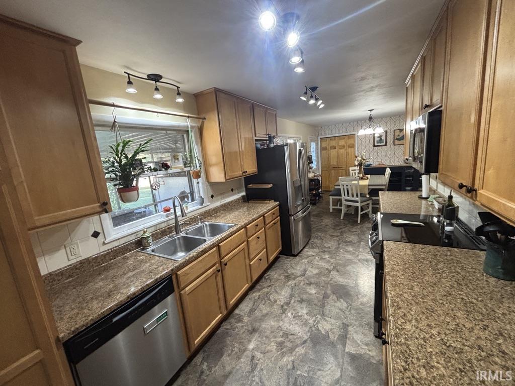 3021 Manor Drive