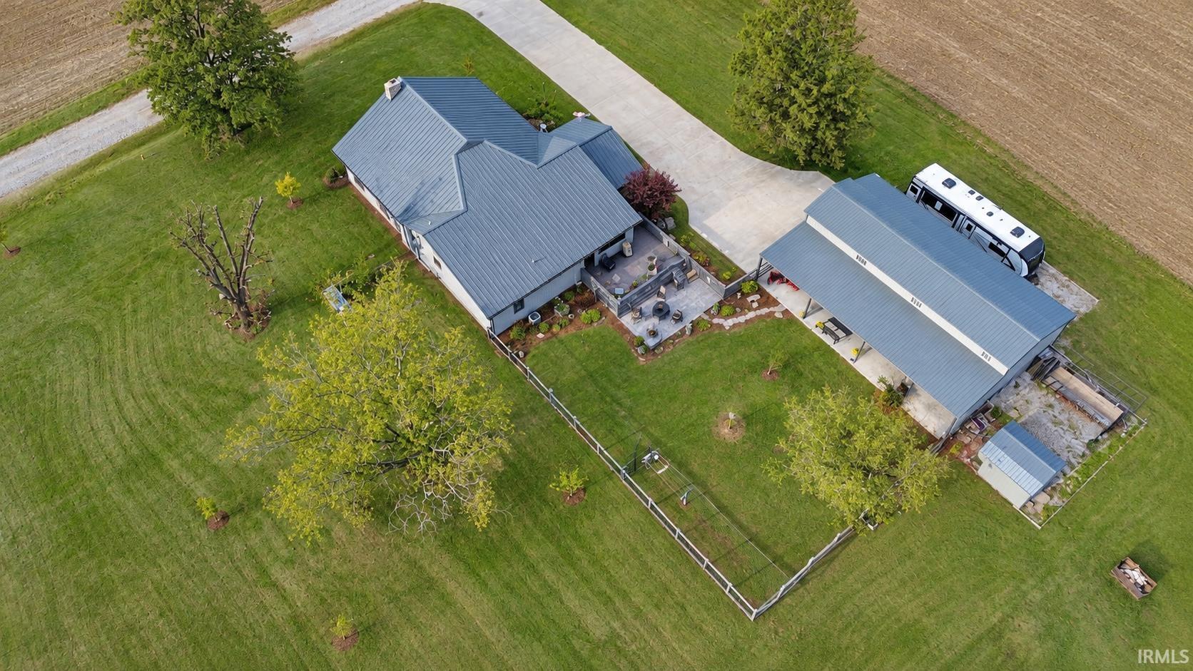 6607 E Red Road