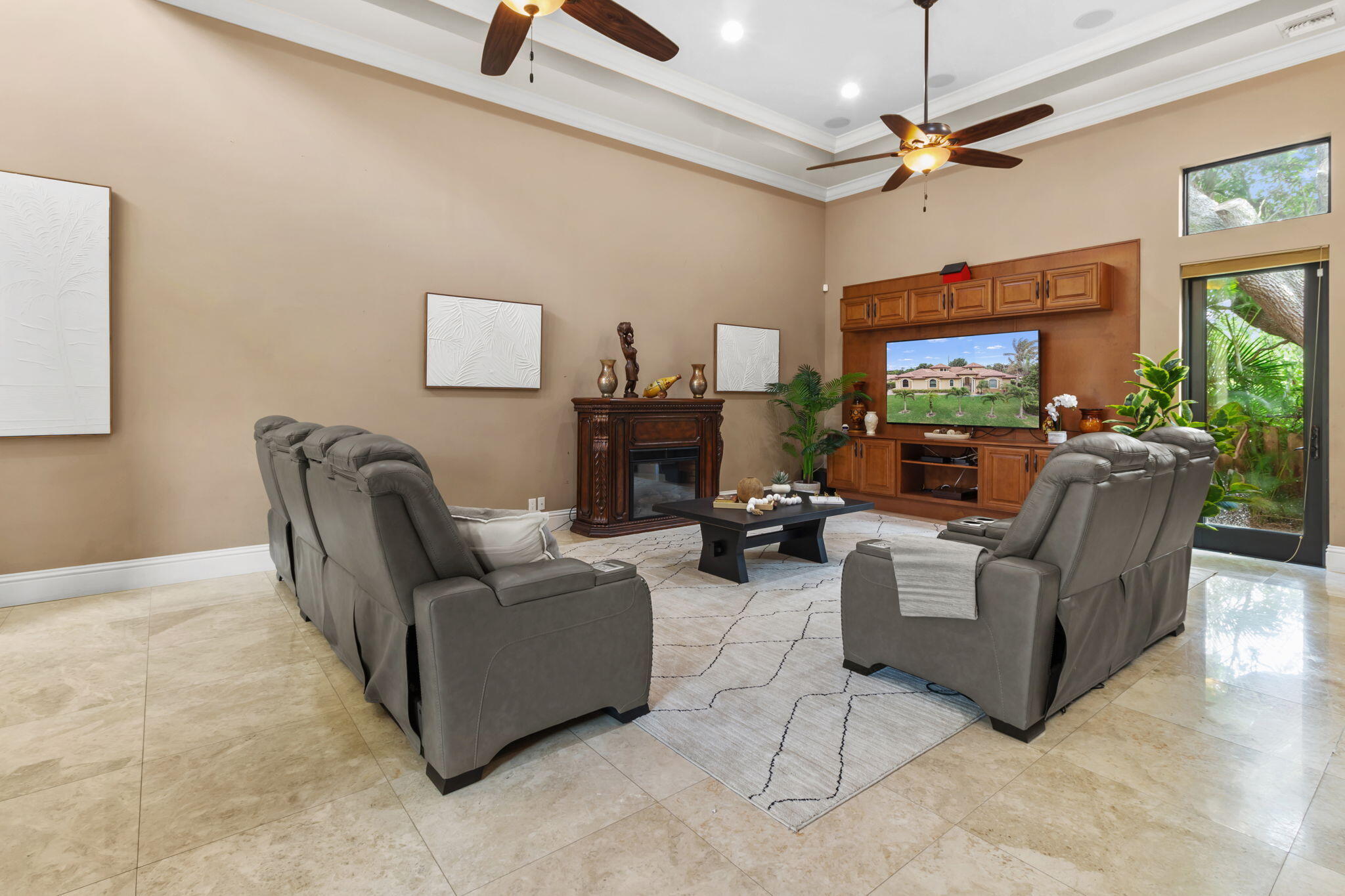 4190 Gleneagles Drive