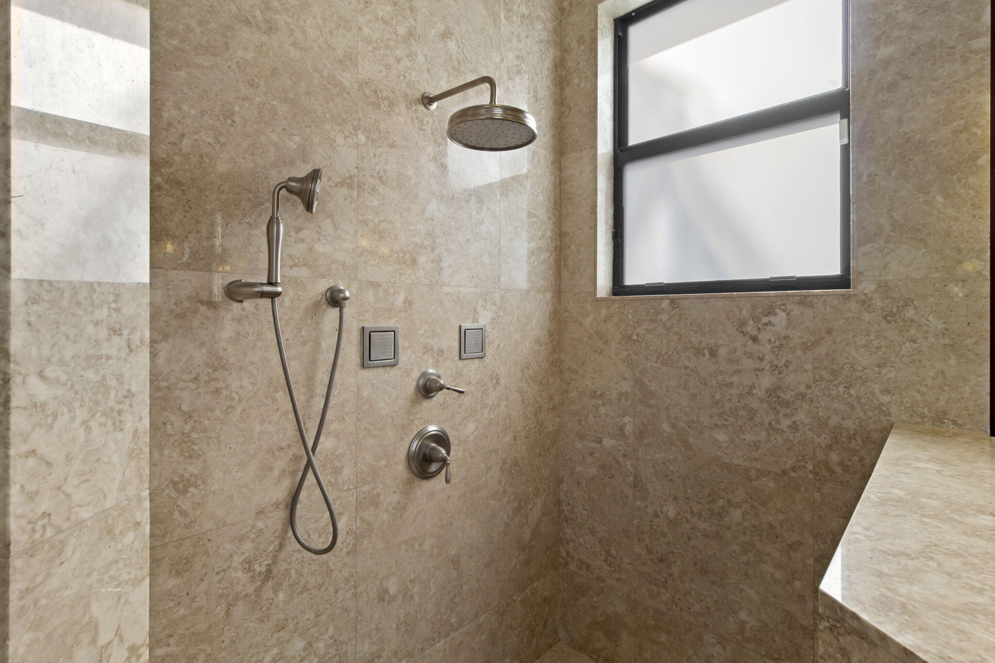 4190 Gleneagles Drive