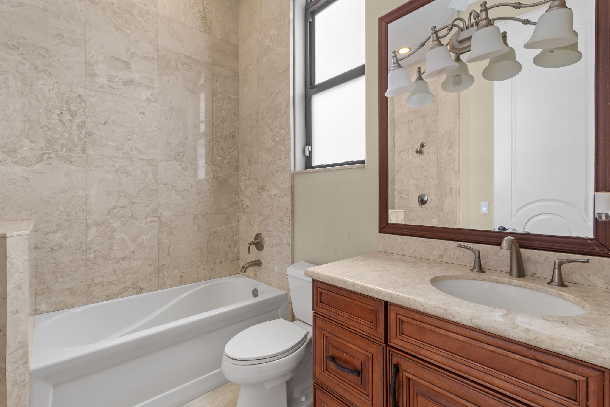 4190 Gleneagles Drive