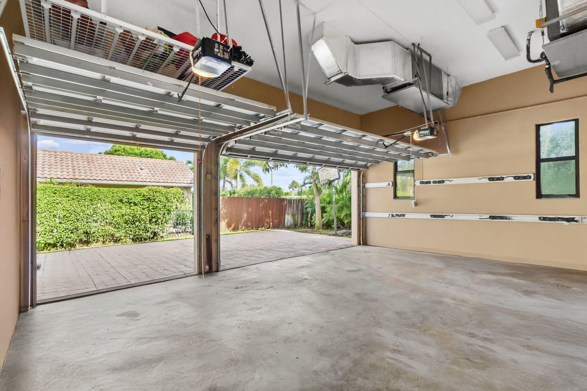 4190 Gleneagles Drive