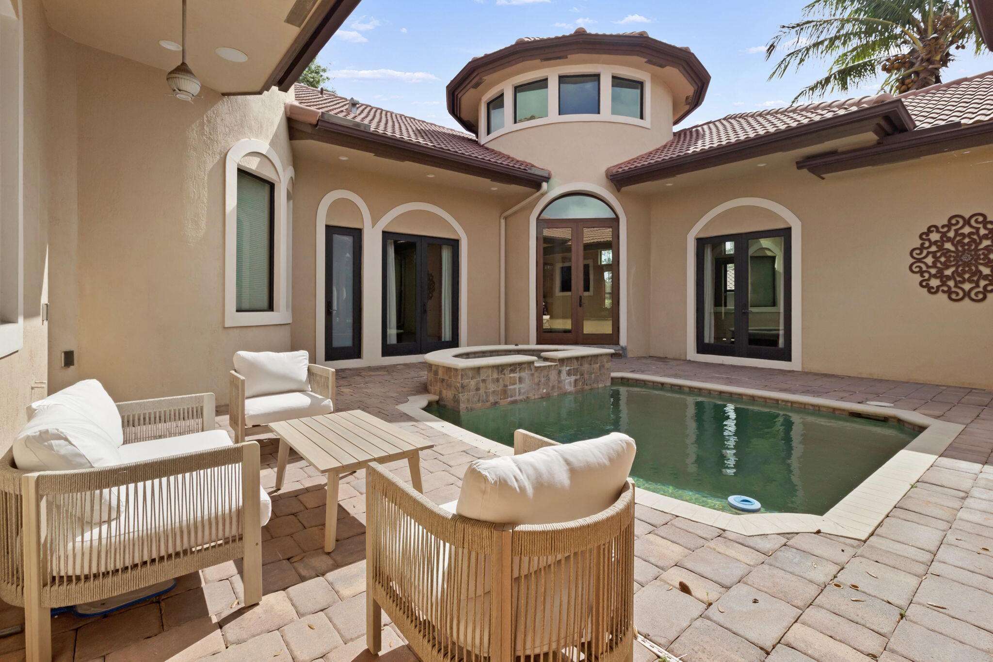 4190 Gleneagles Drive