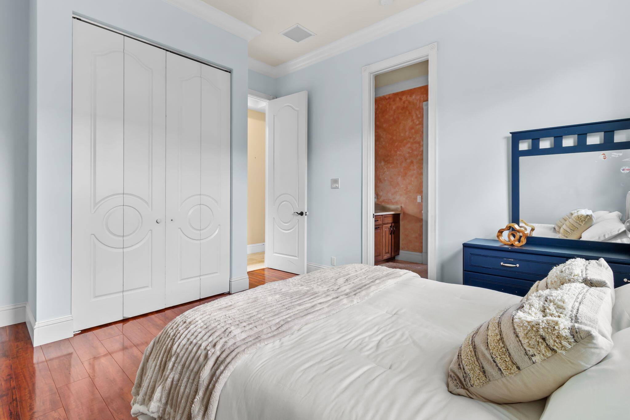 4190 Gleneagles Drive