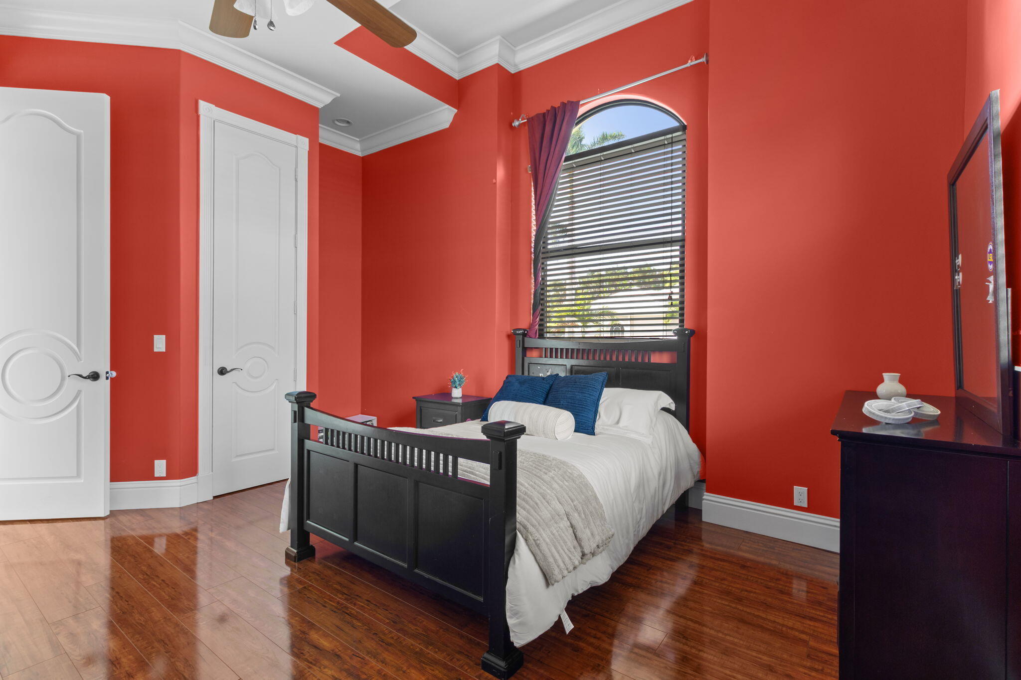 4190 Gleneagles Drive