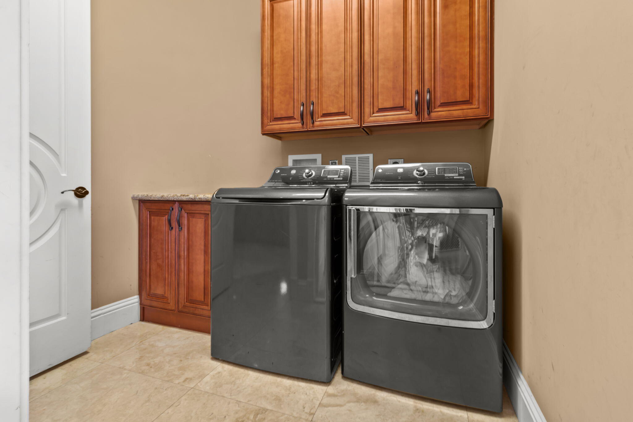 4190 Gleneagles Drive