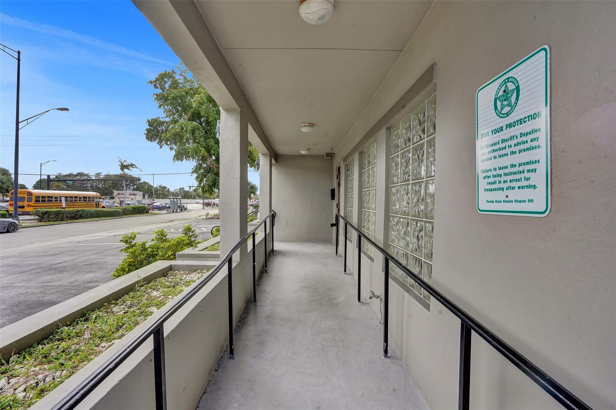 51 E Commercial Blvd