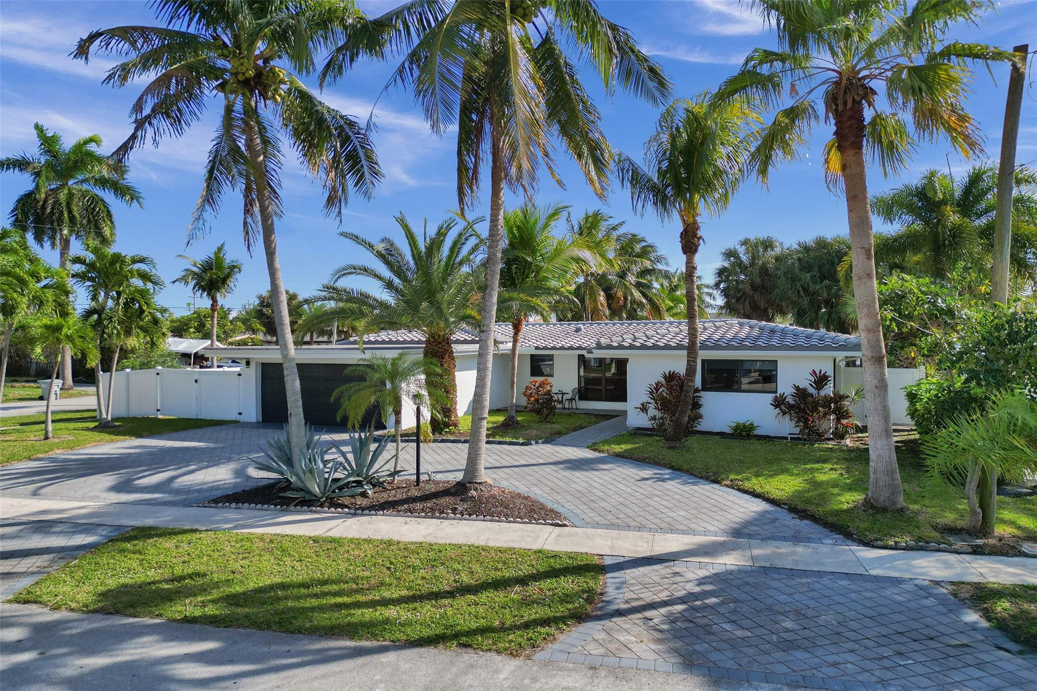 310 SE 13th Ct