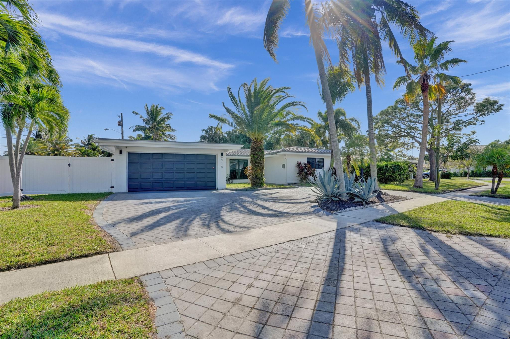 310 SE 13th Ct