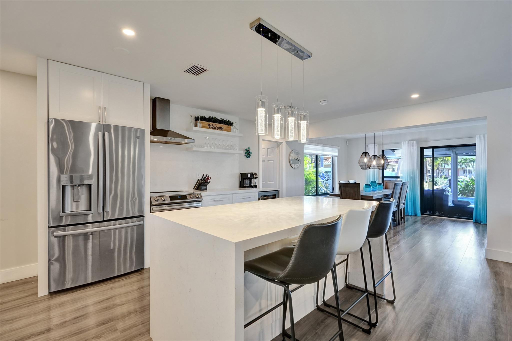 310 SE 13th Ct