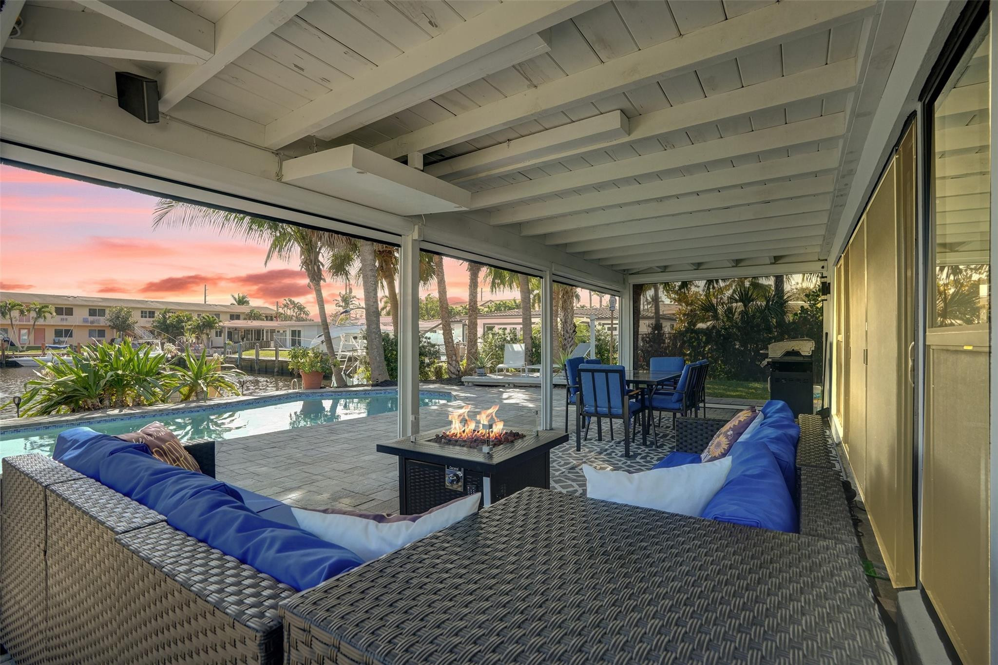 310 SE 13th Ct