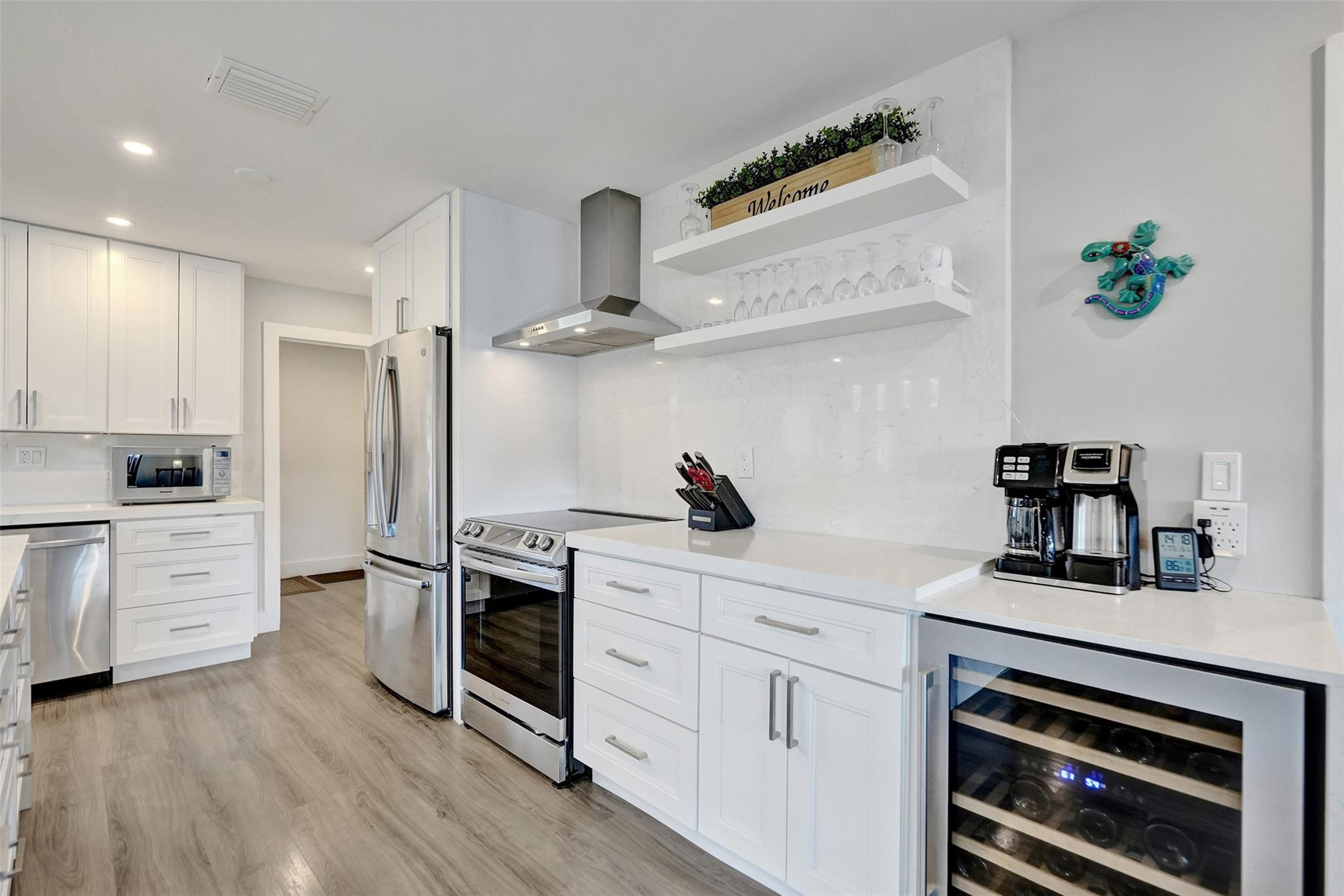 310 SE 13th Ct