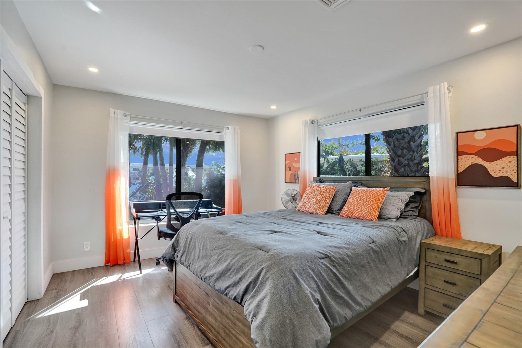 310 SE 13th Ct