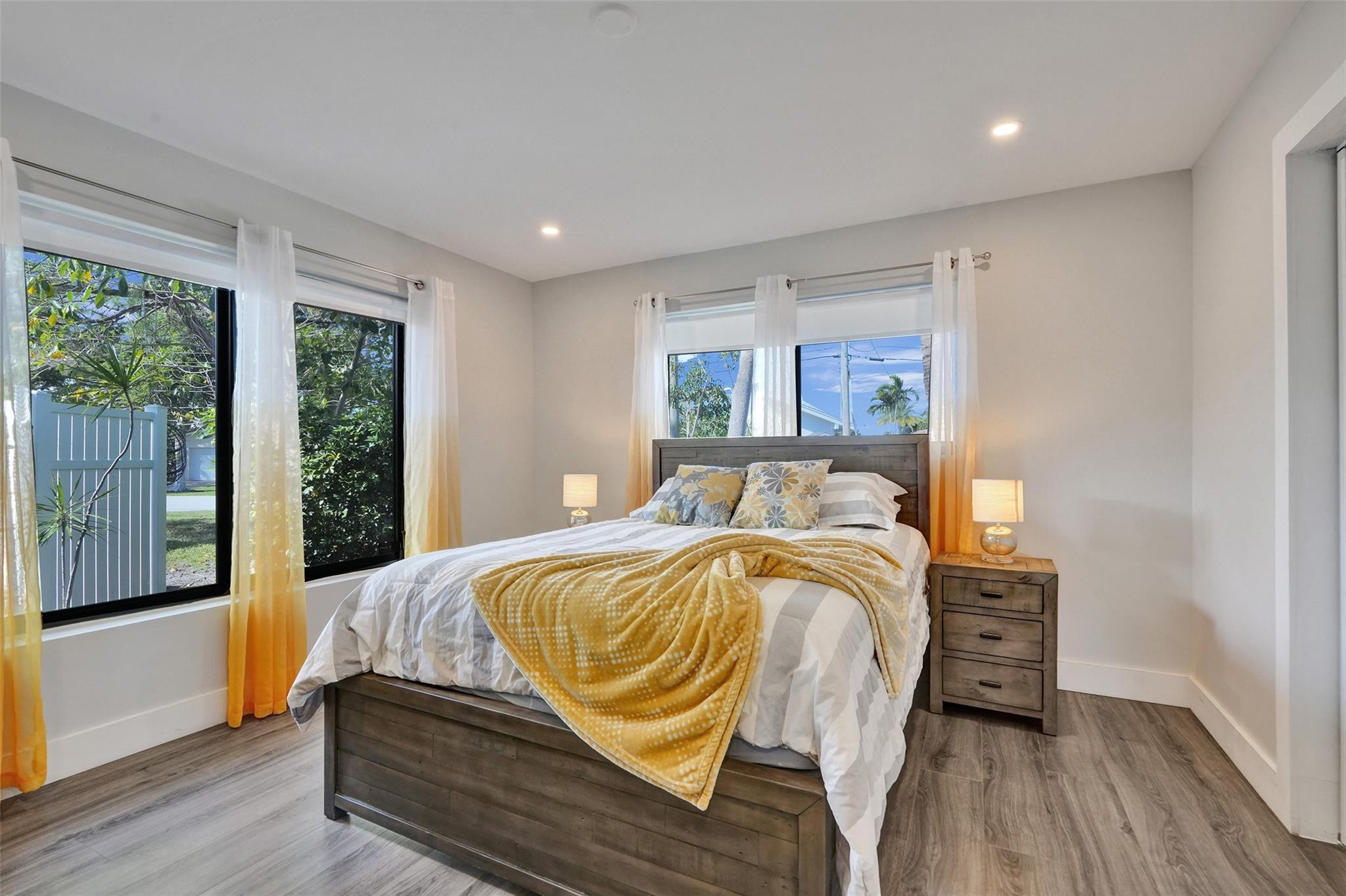 310 SE 13th Ct
