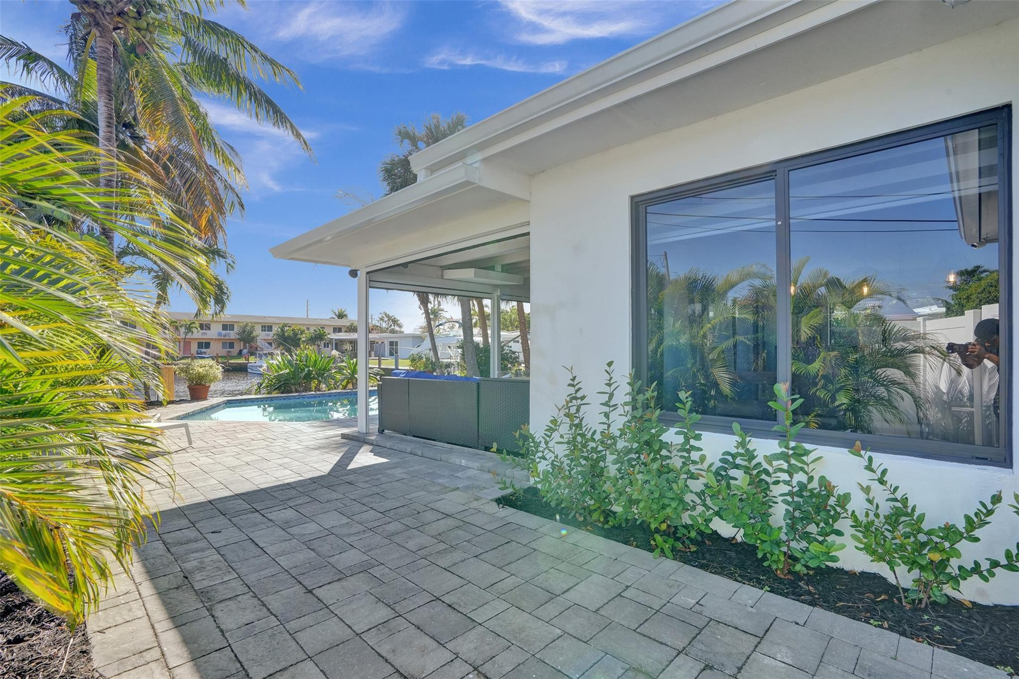 310 SE 13th Ct