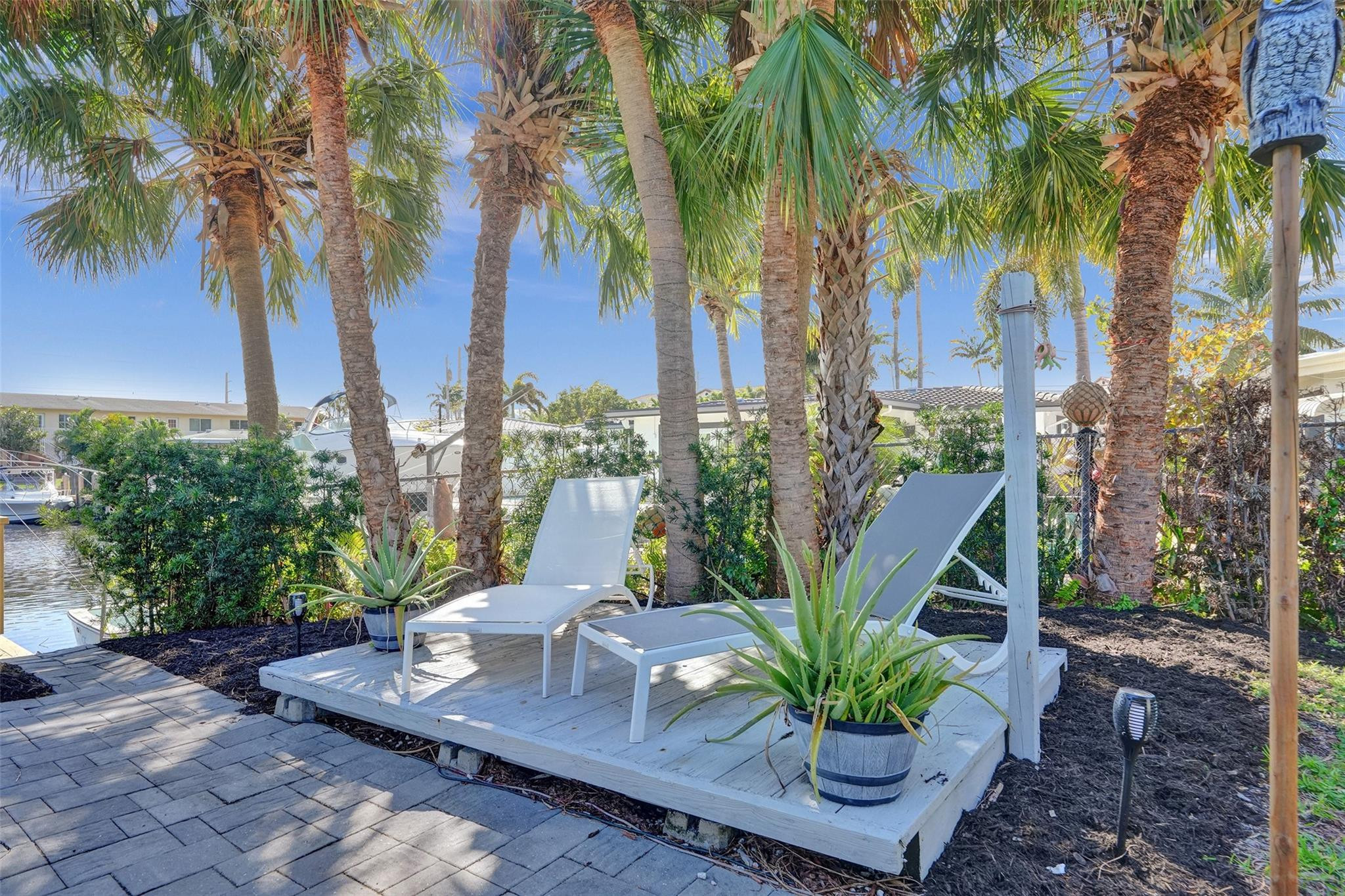 310 SE 13th Ct
