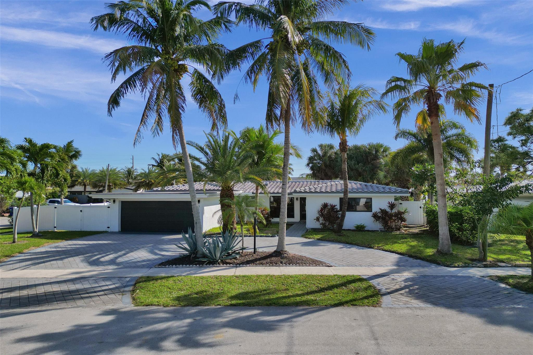 310 SE 13th Ct