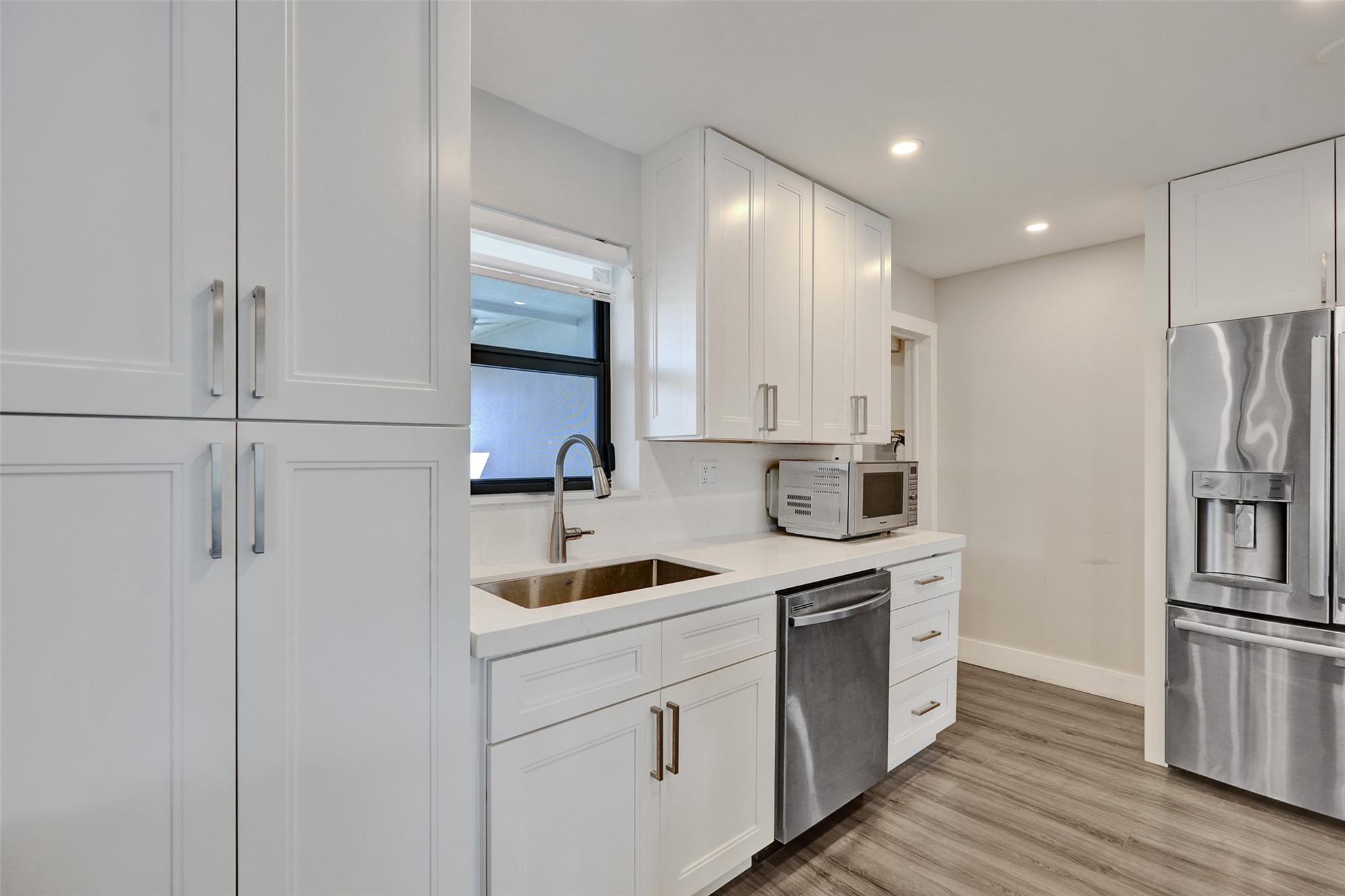 310 SE 13th Ct