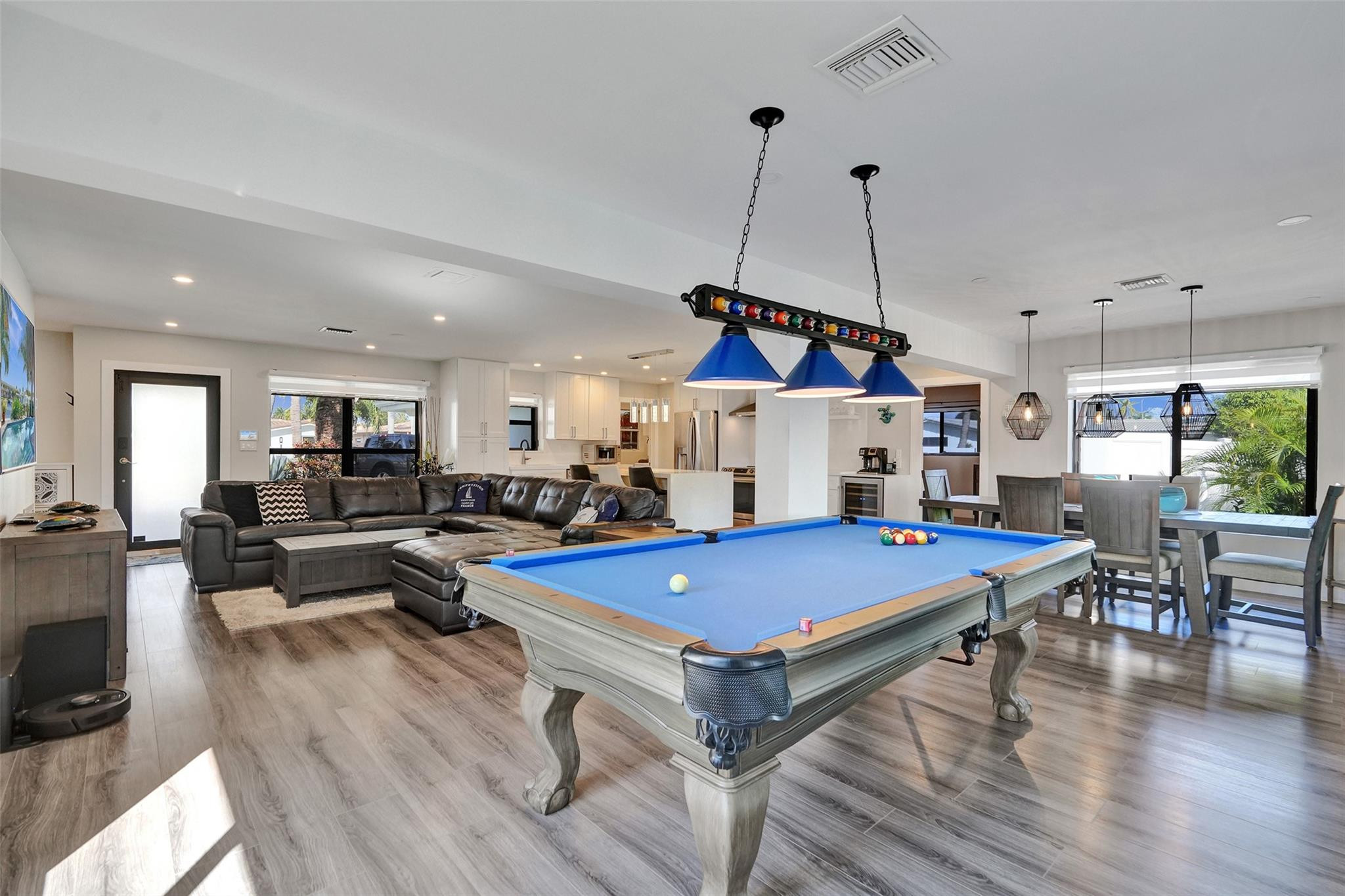 310 SE 13th Ct