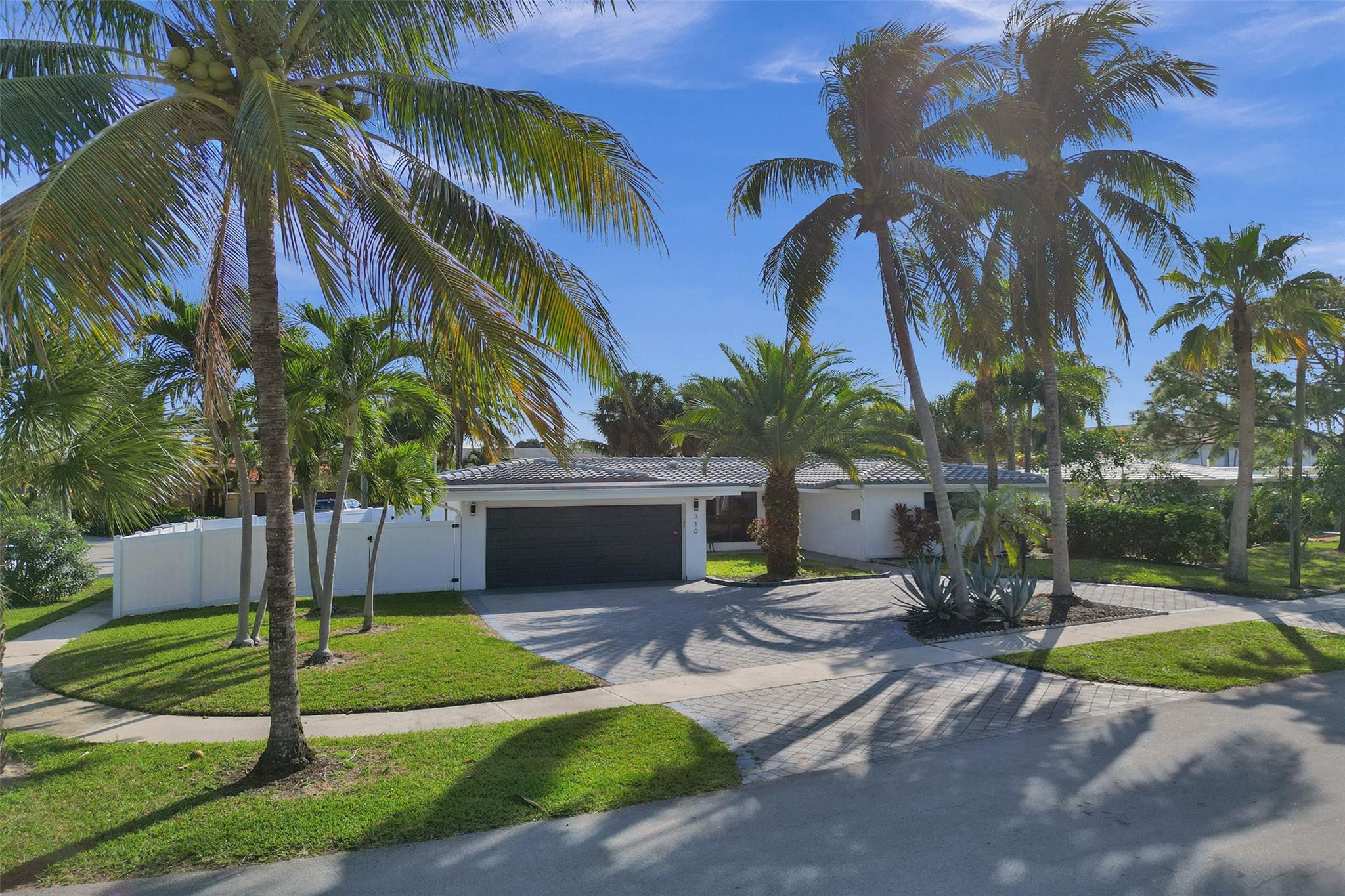 310 SE 13th Ct