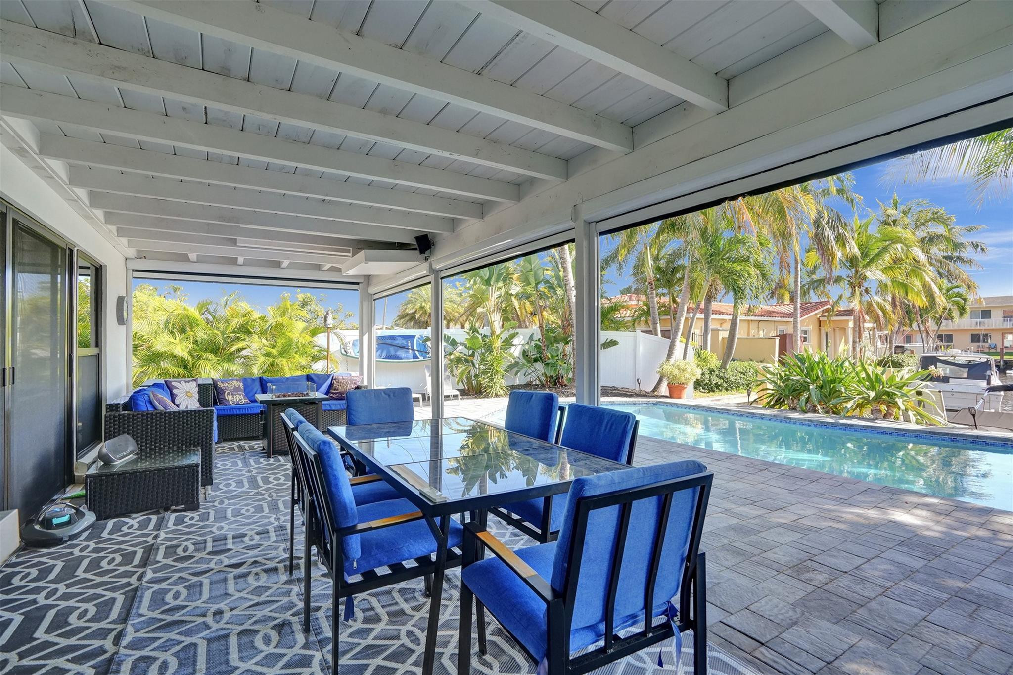 310 SE 13th Ct