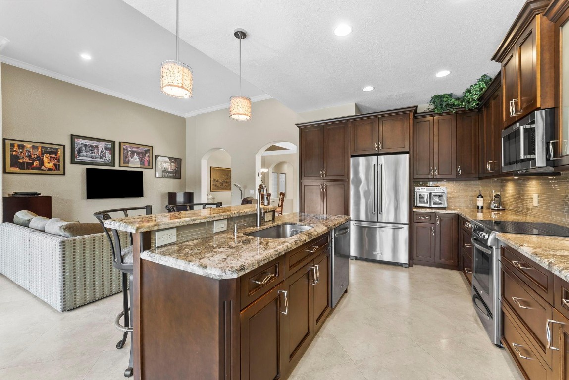 6353 NW 110th Avenue, Parkland