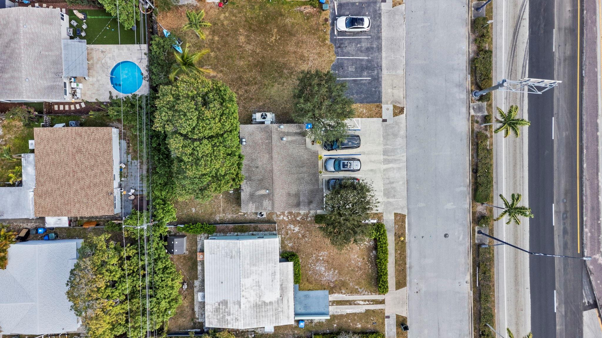 141 E Commercial Boulevard