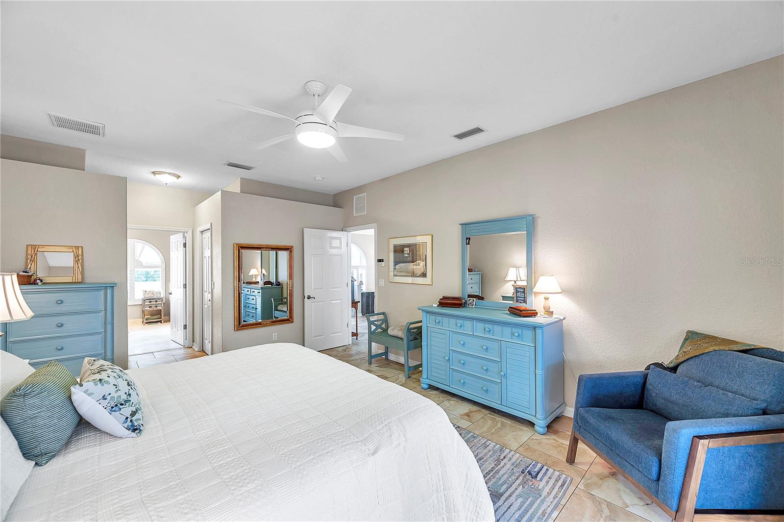 13704 OAK FOREST BLVD S