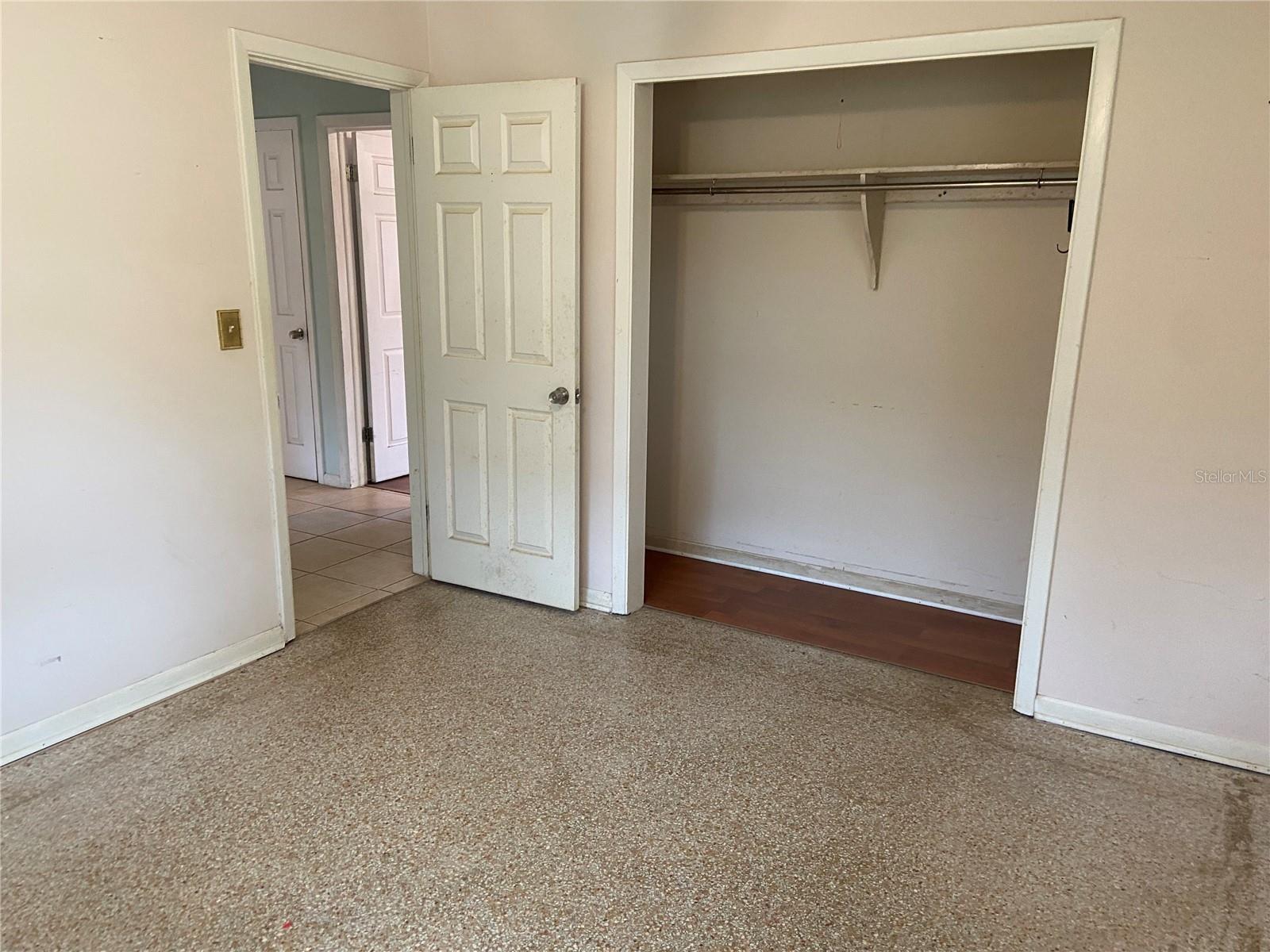 1701 VELMA DR N