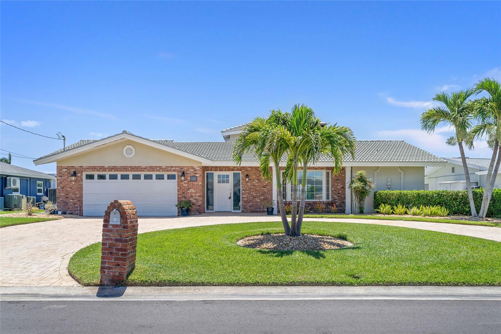 5433 OAKHURST DR