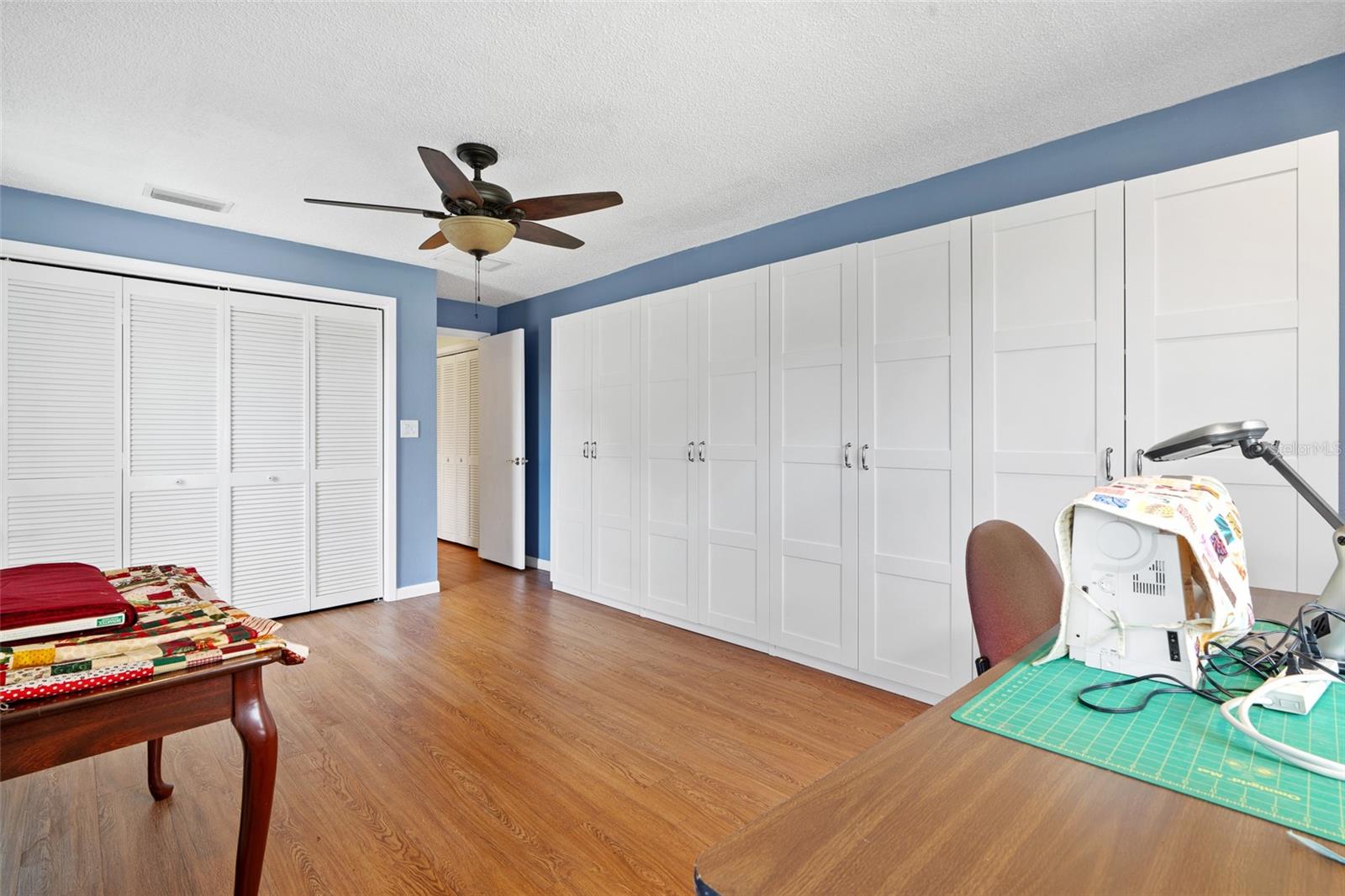 13169 LINDEN PLACE DR