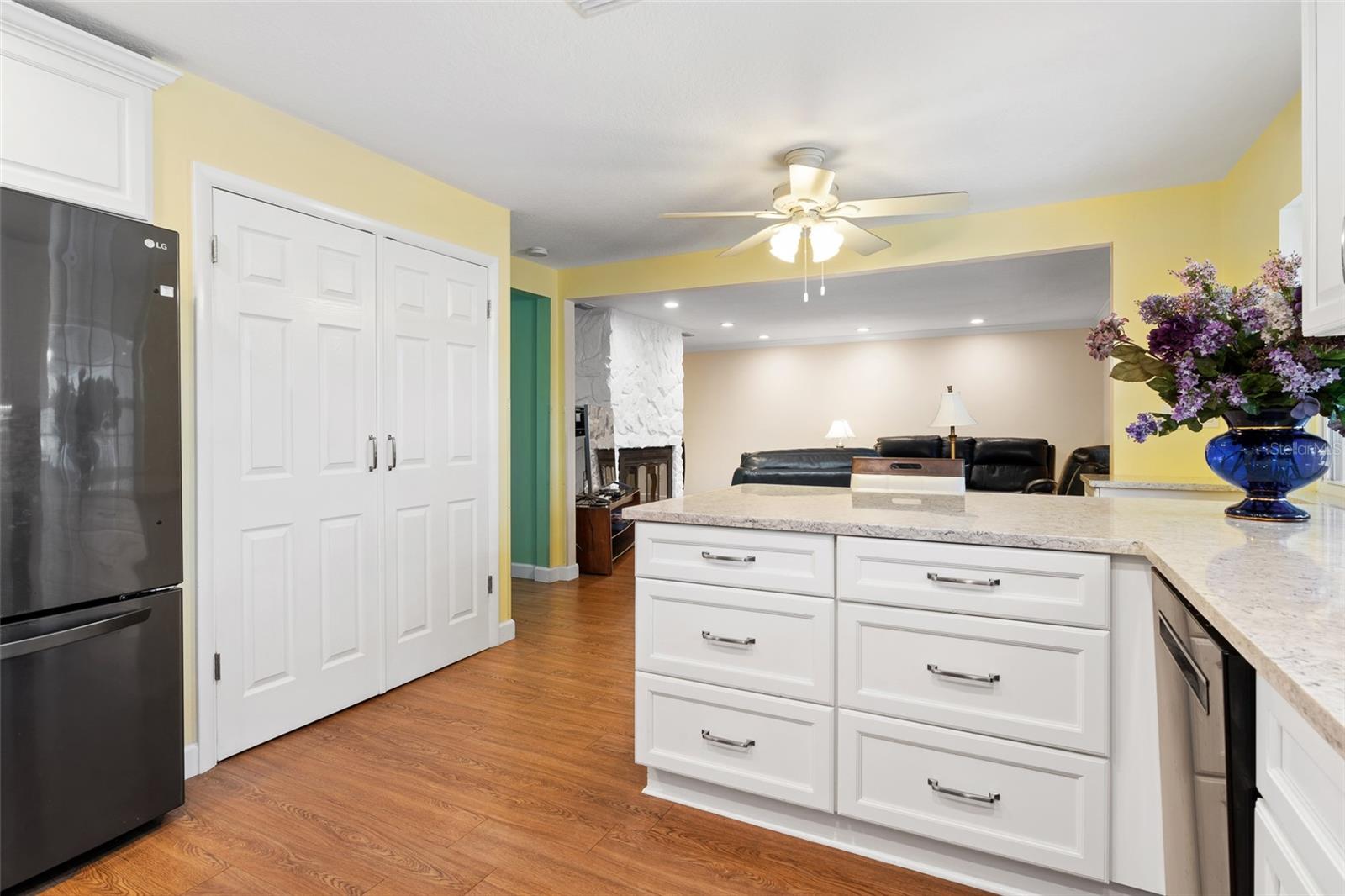 13169 LINDEN PLACE DR