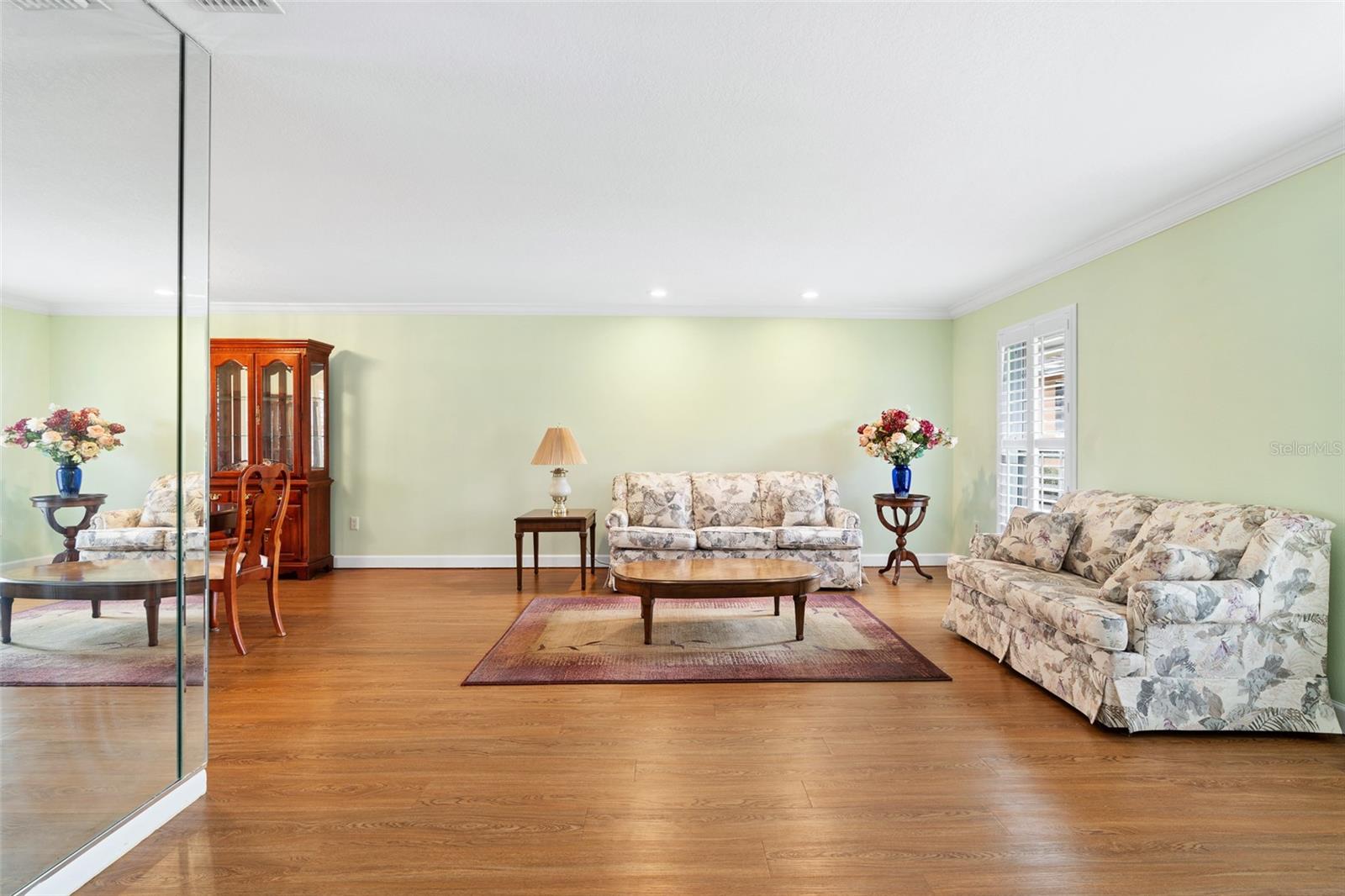 13169 LINDEN PLACE DR