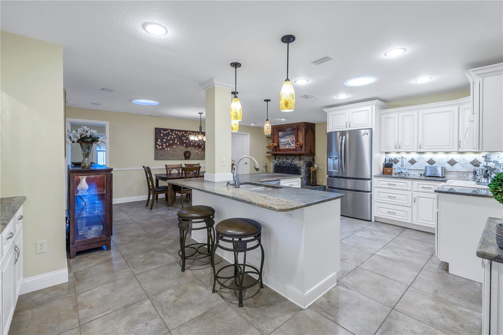 10008 LINDEN PLACE DR