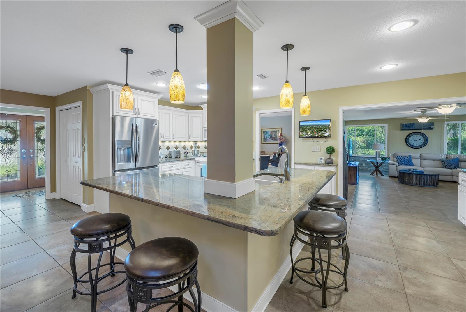 10008 LINDEN PLACE DR