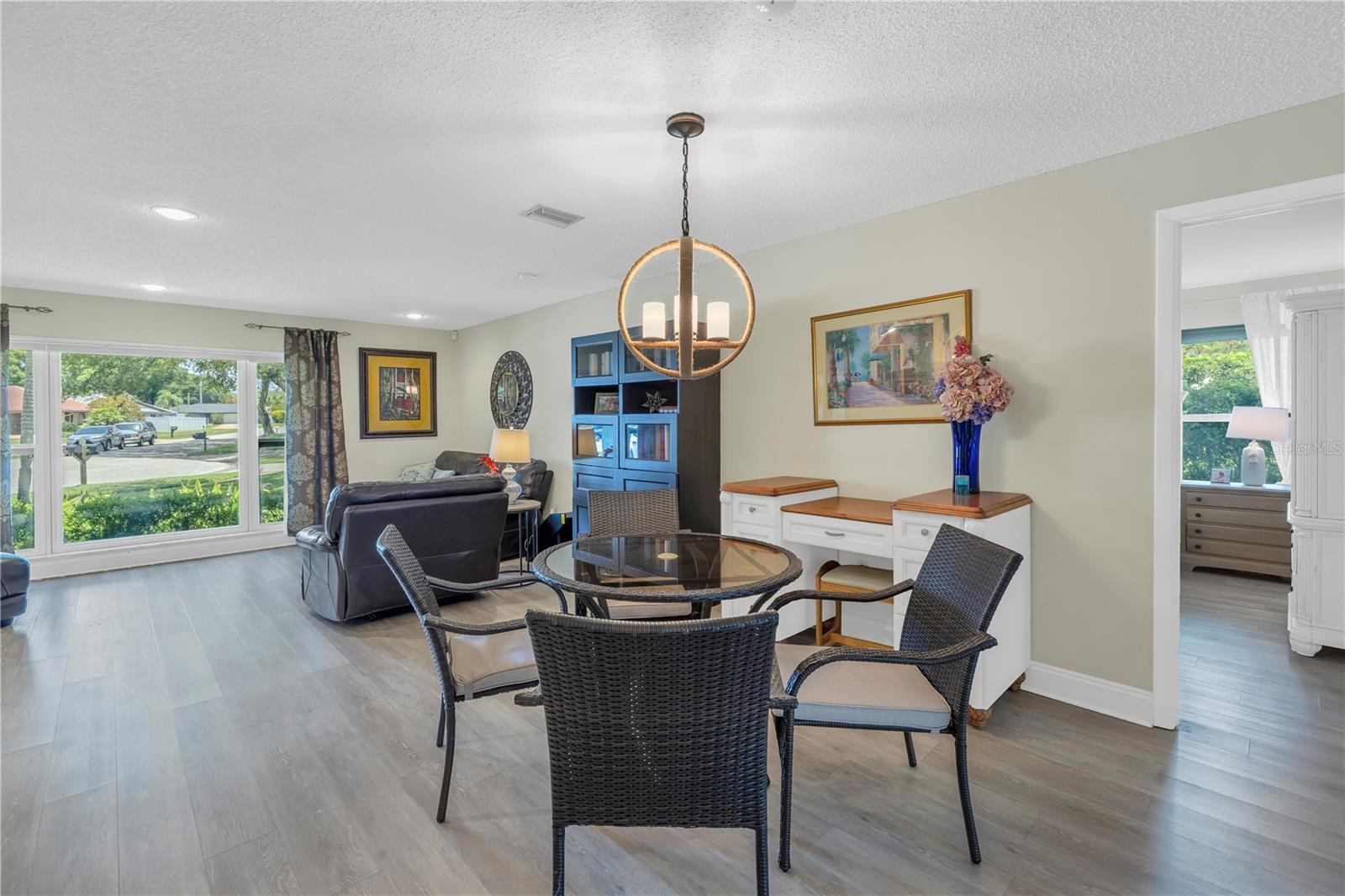 10008 LINDEN PLACE DR