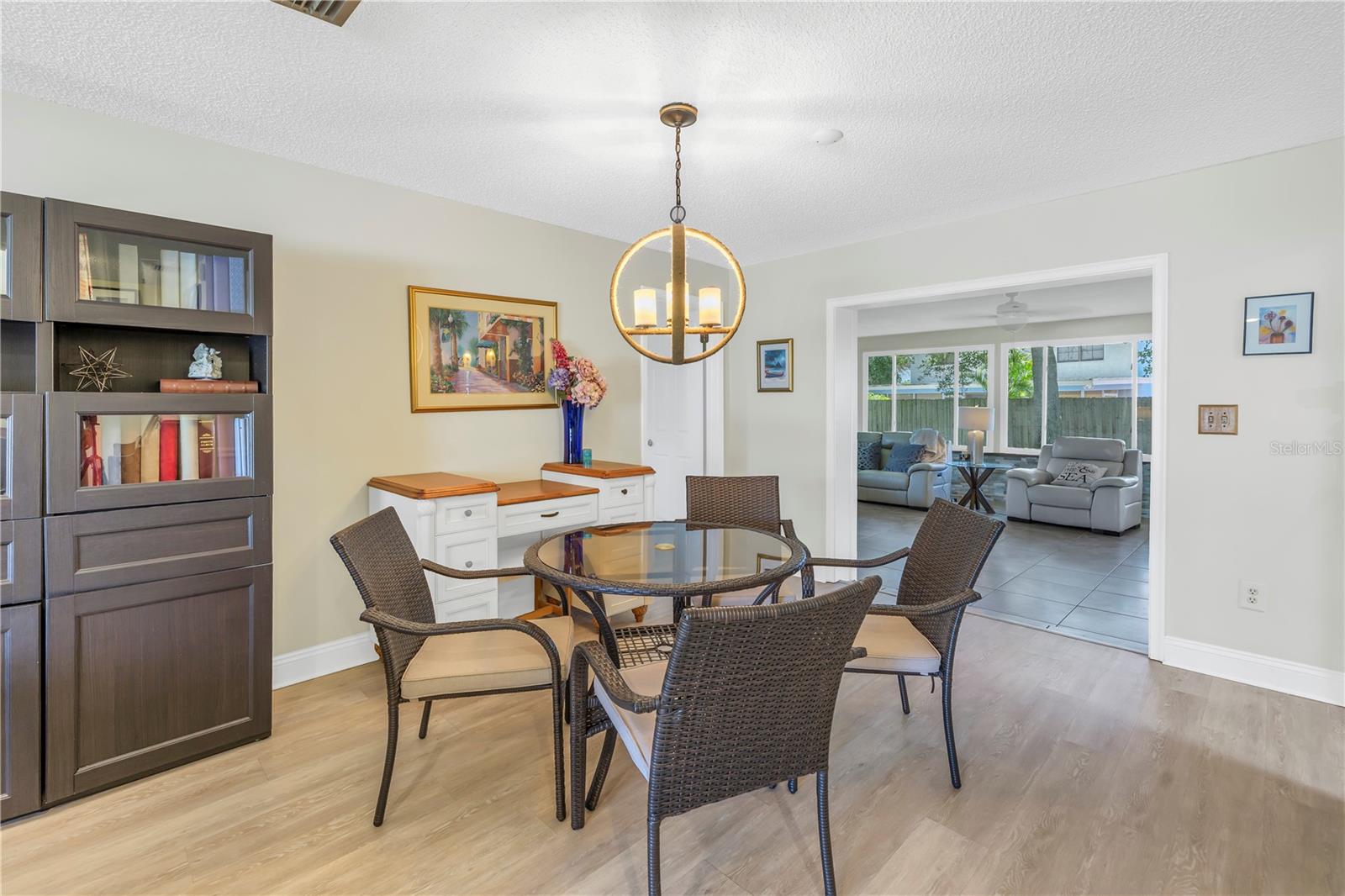 10008 LINDEN PLACE DR