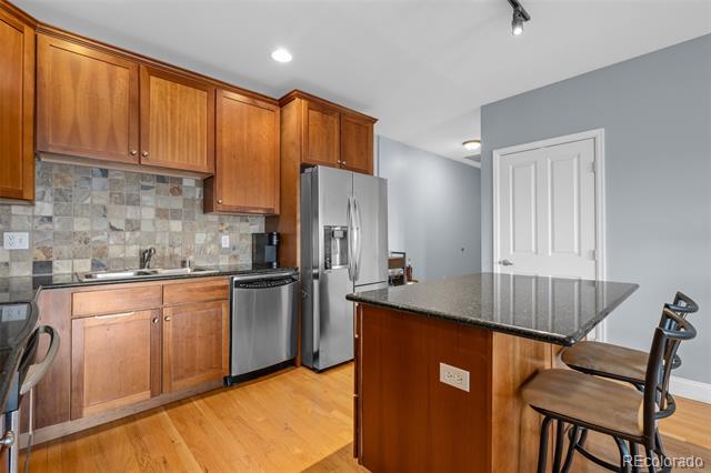1950 N Logan Street Unit: 911