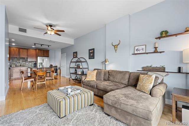 1950 N Logan Street Unit: 911