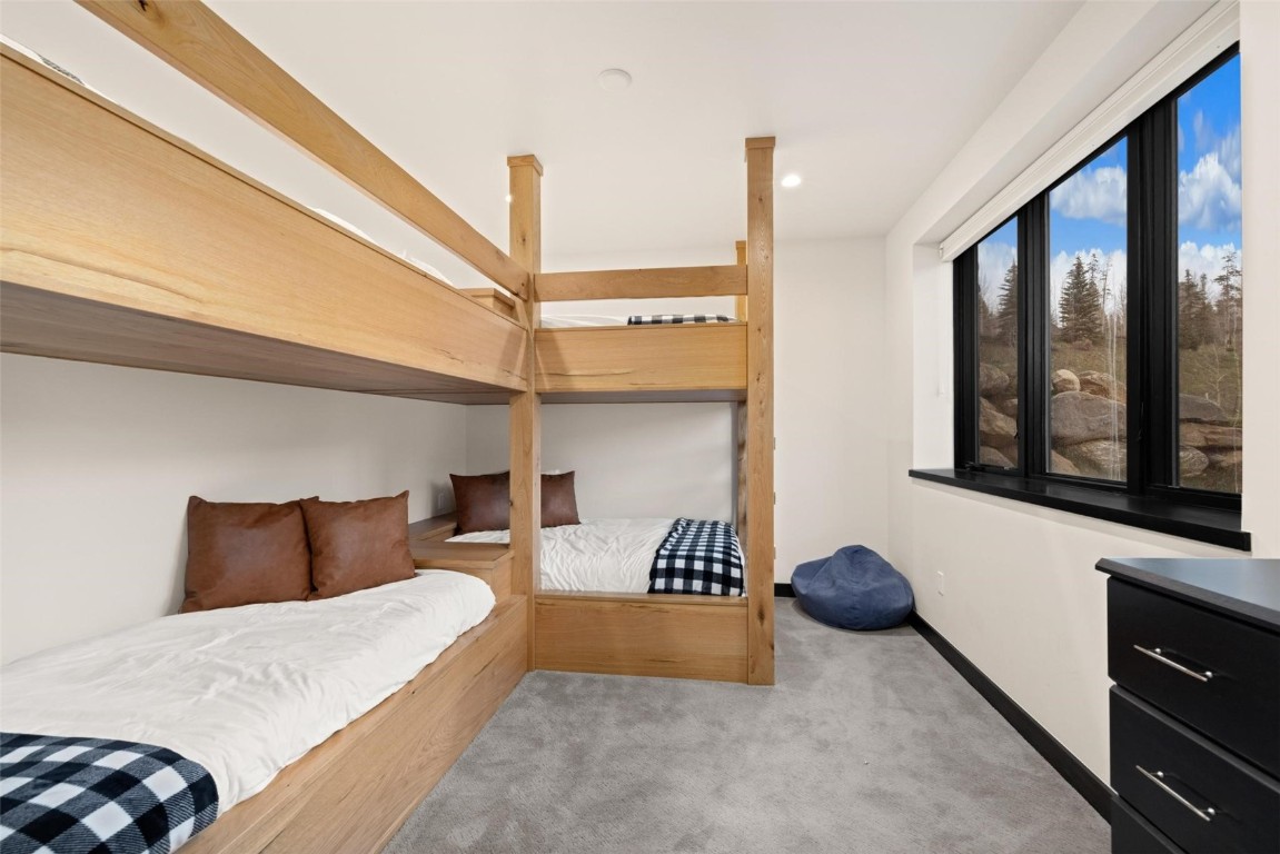 2800 Honors Court